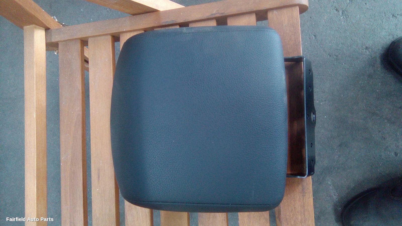 2018-2020 Mercedes X Class Armrest