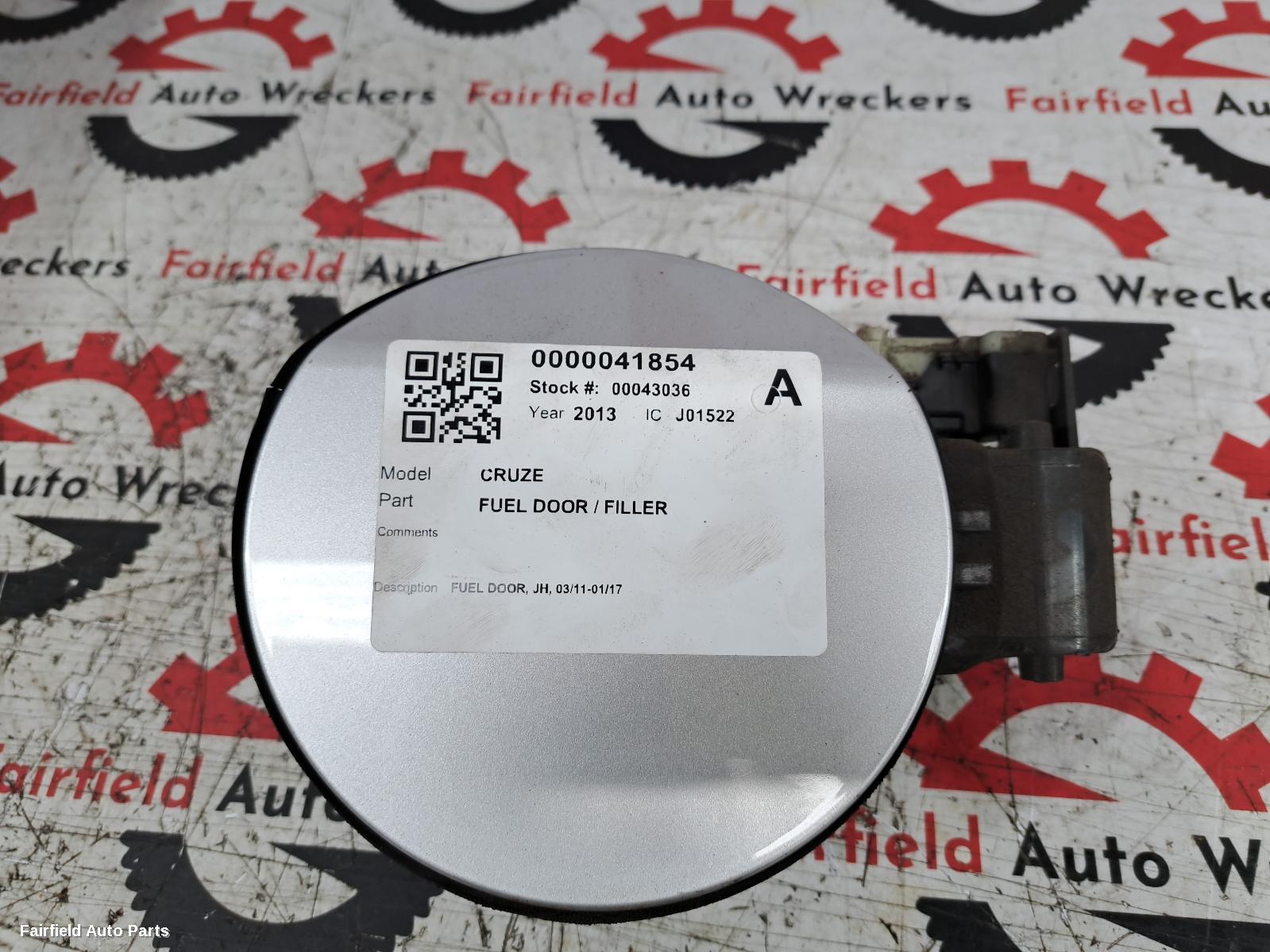 2011-2017 Holden Cruze Fuel Door   Filler