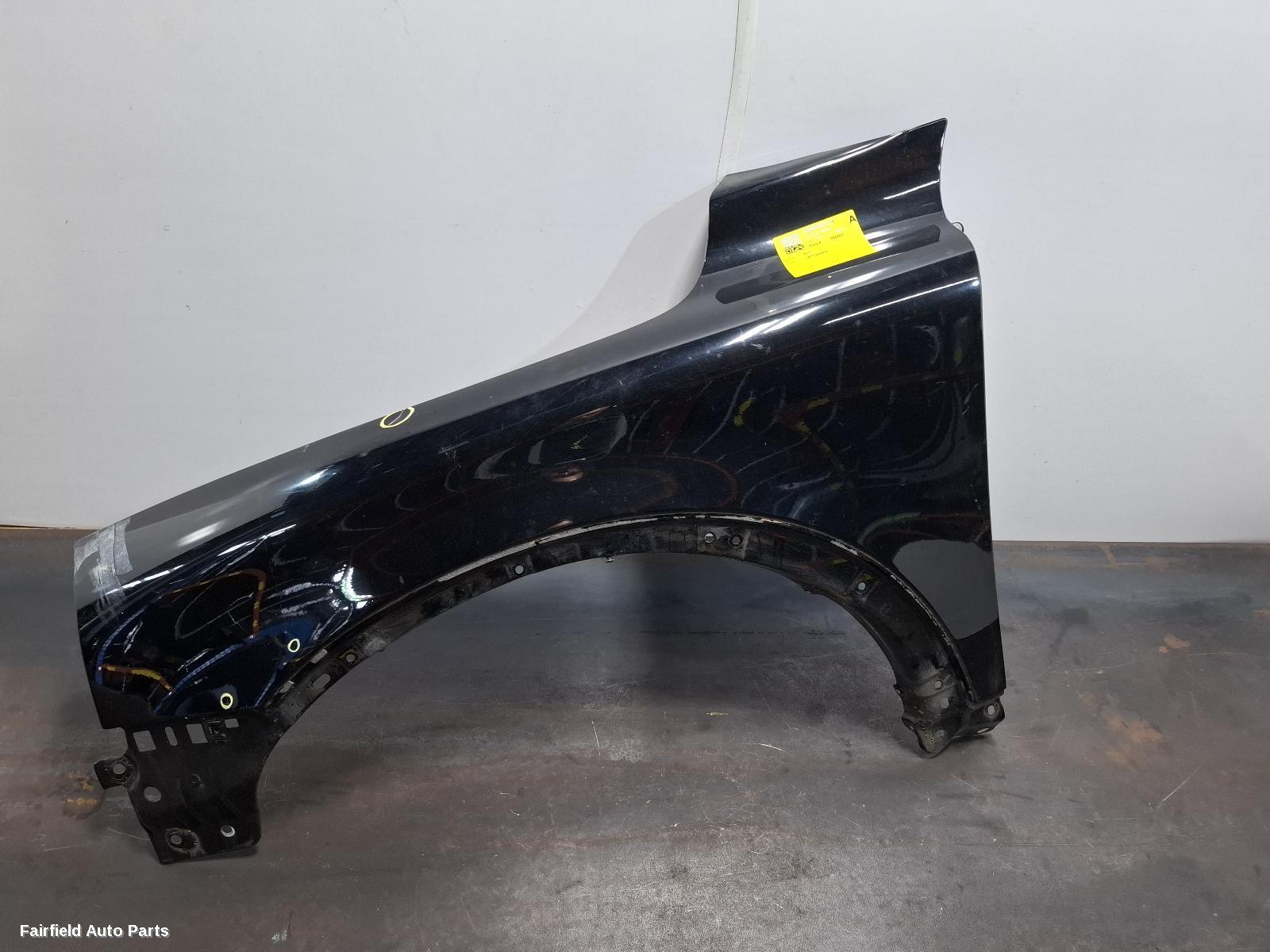 2003-2014 Volvo Xc90 Left Guard