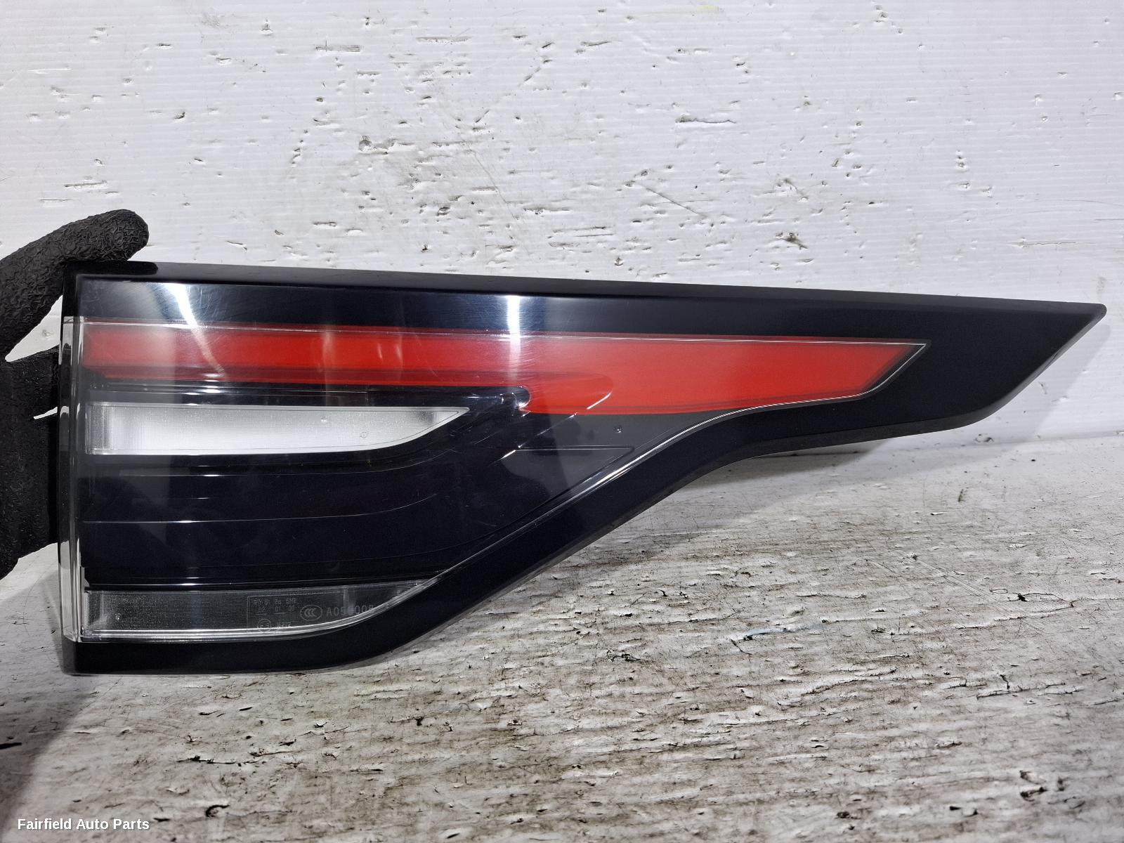 2016-2020 Land Rover Discovery Right Taillight