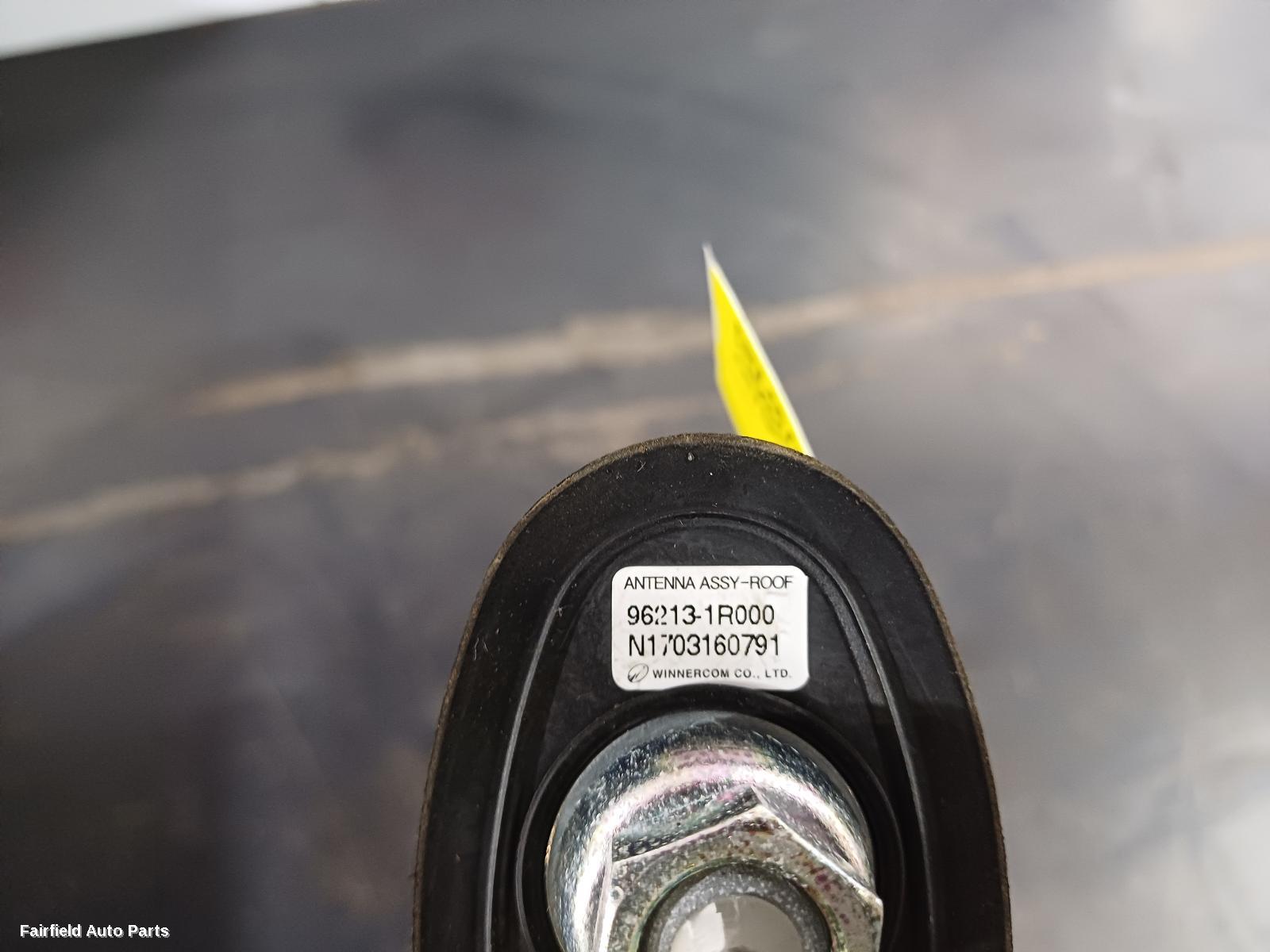 2011-2019 Hyundai Accent Antenna
