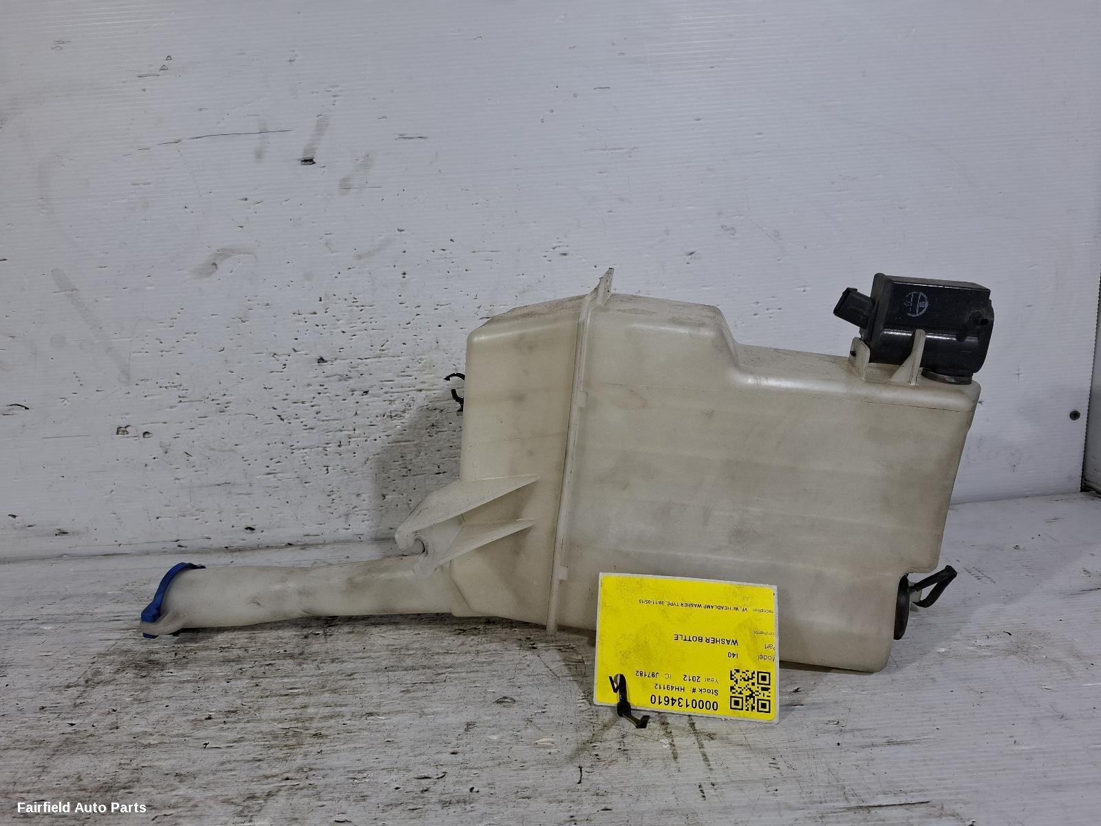 2011-2015 Hyundai I40 Washer Bottle