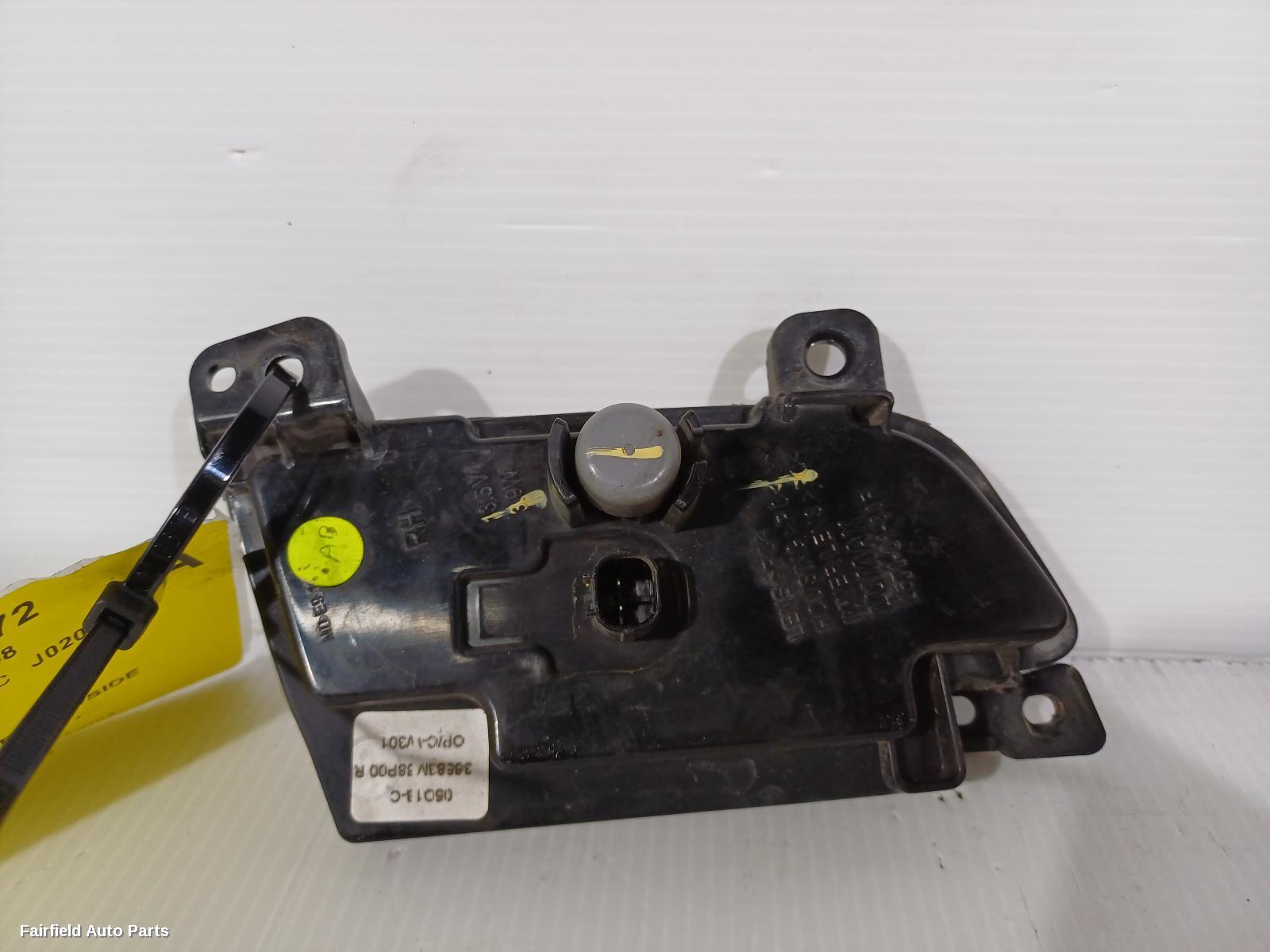 2016-2019 Suzuki Baleno Right Indicator Fog Side