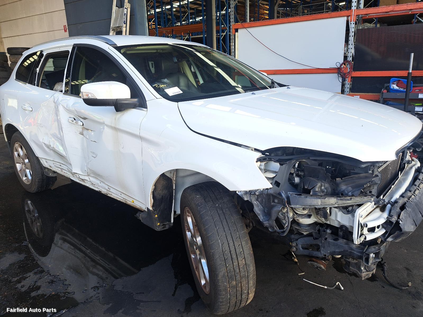2009-2013 Volvo Xc60 Bonnet
