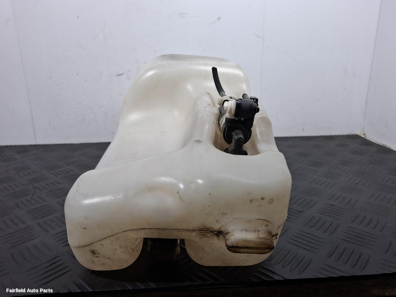 2010-2016 Renault Megane Washer Bottle