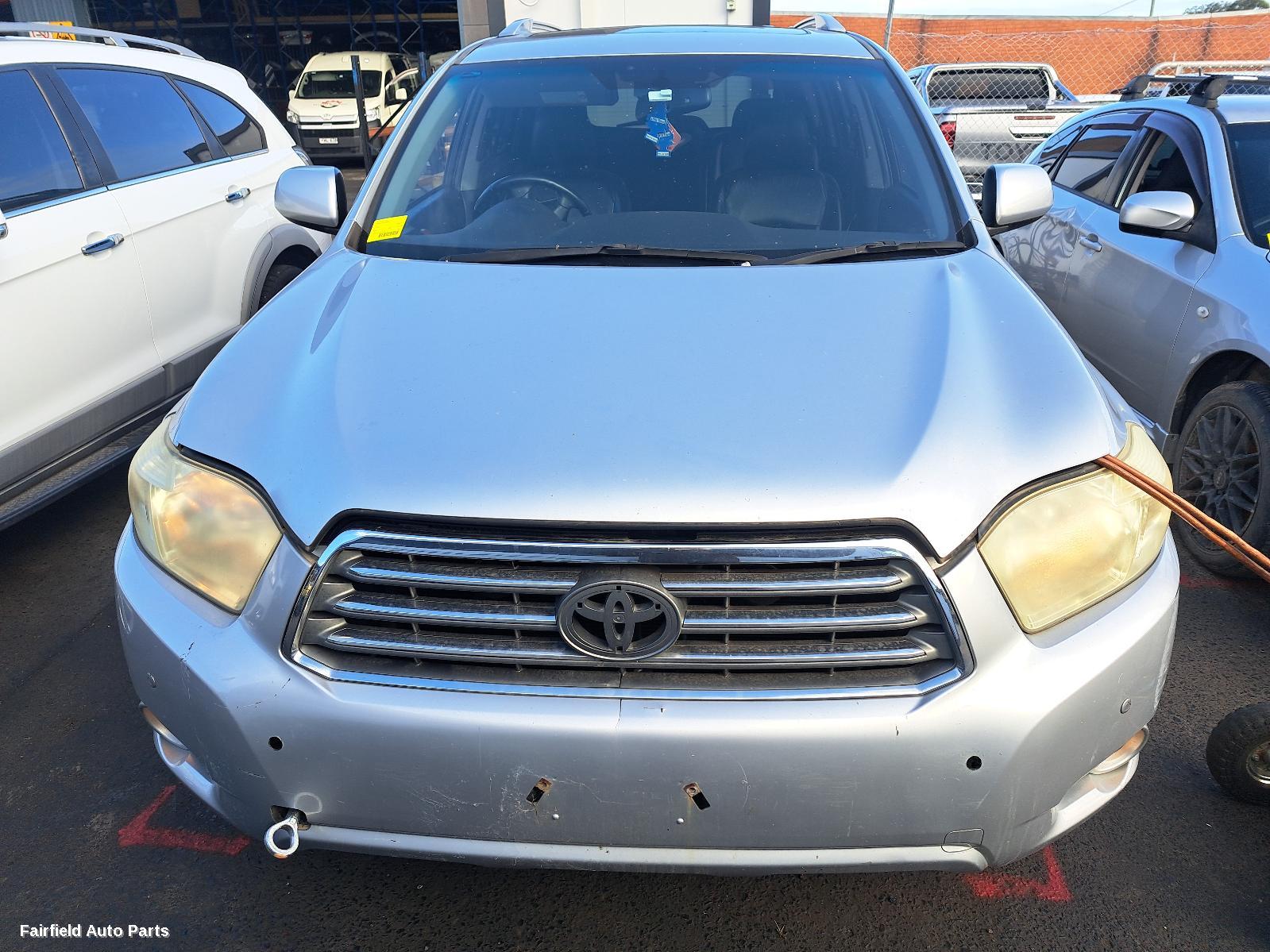 2007-2014 Toyota Kluger Rear Garnish