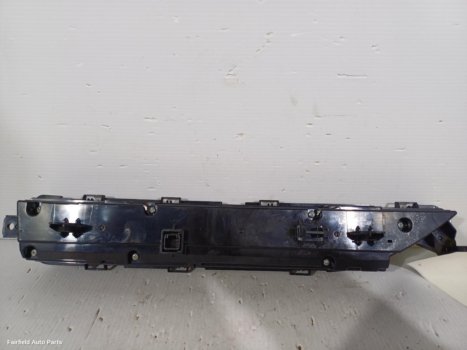 2013-2021 Toyota Kluger Heater Ac Controls