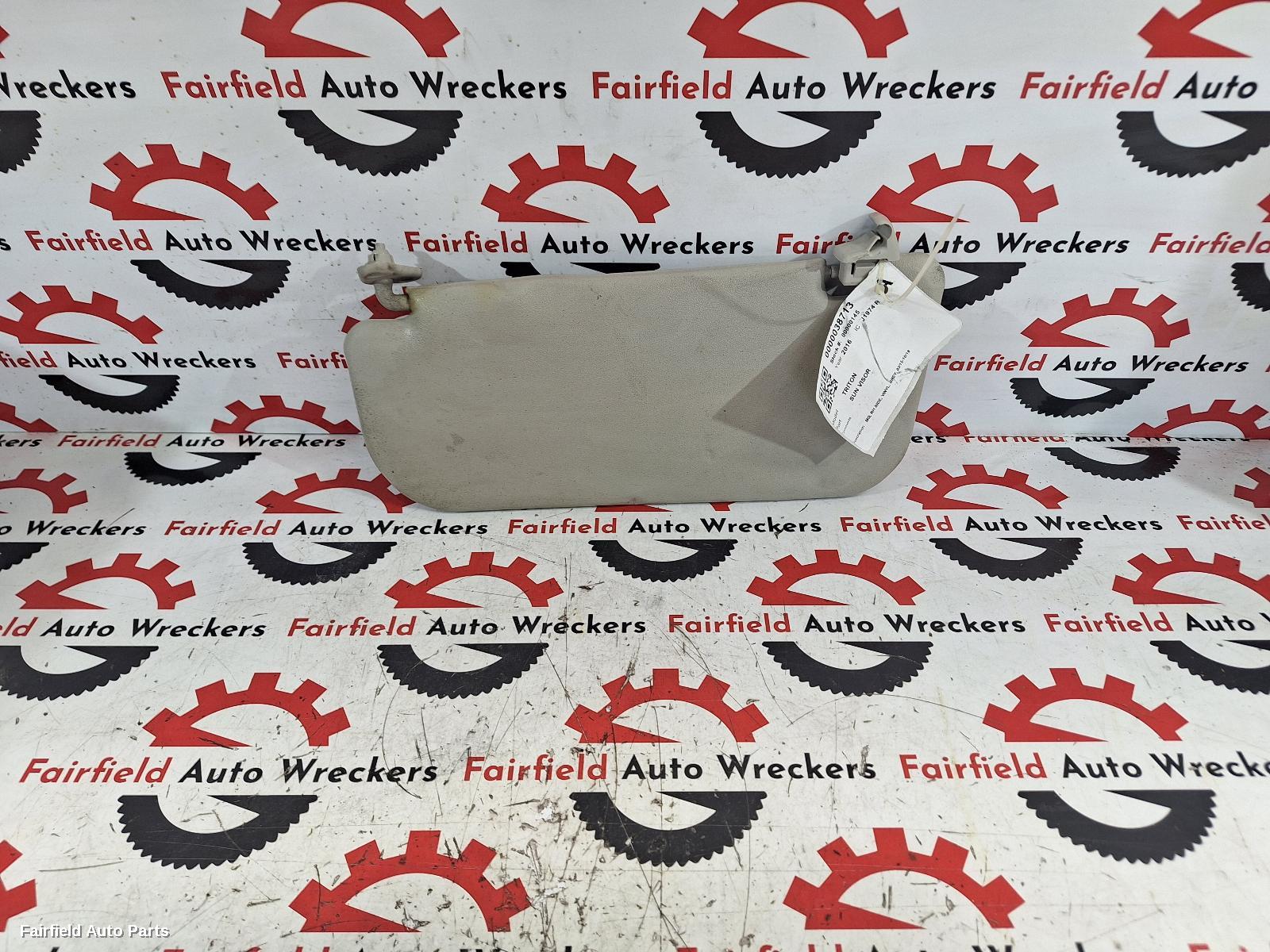 2015-2018 Mitsubishi Triton Sunvisor