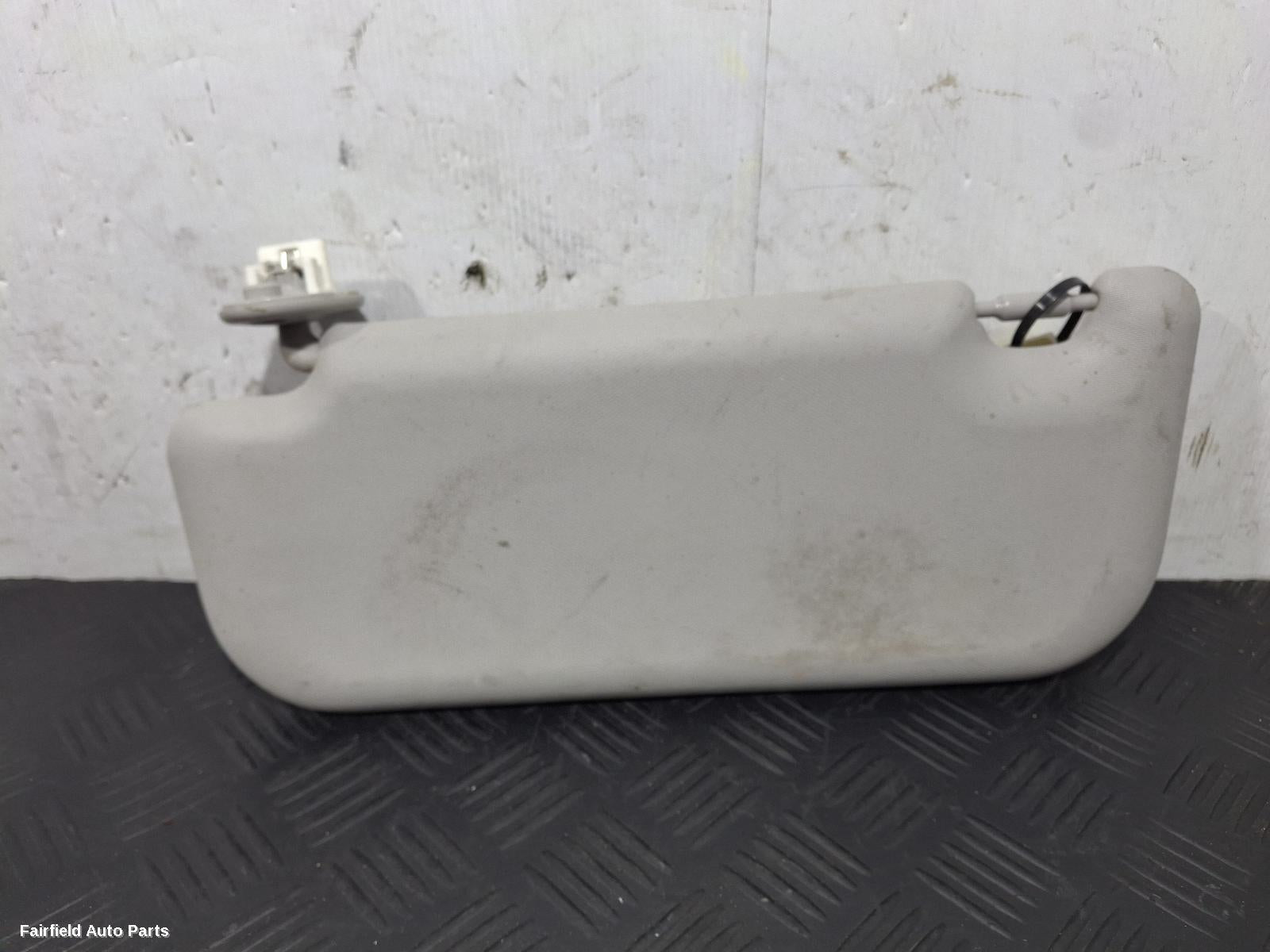 2018-2025 Toyota Rav4 Sunvisor