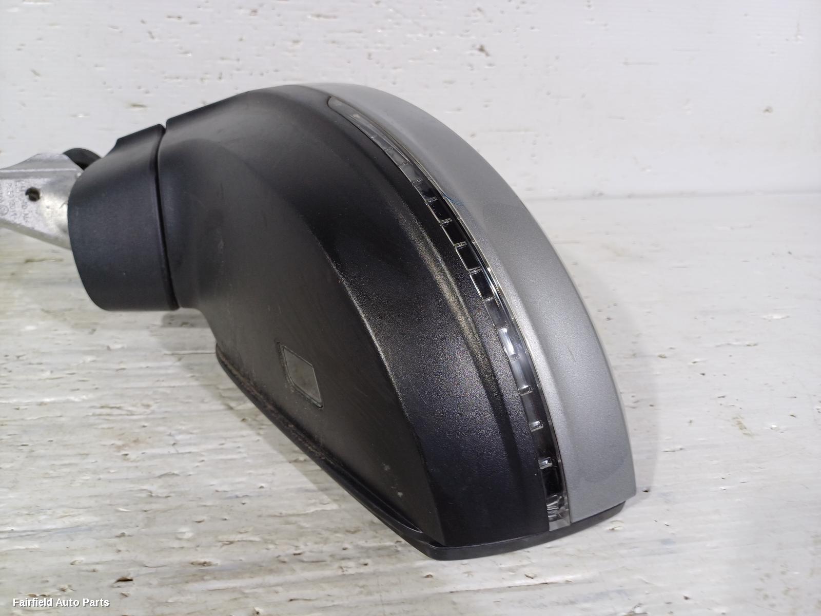 2021-2024 Volkswagen Tiguan Left Door Mirror