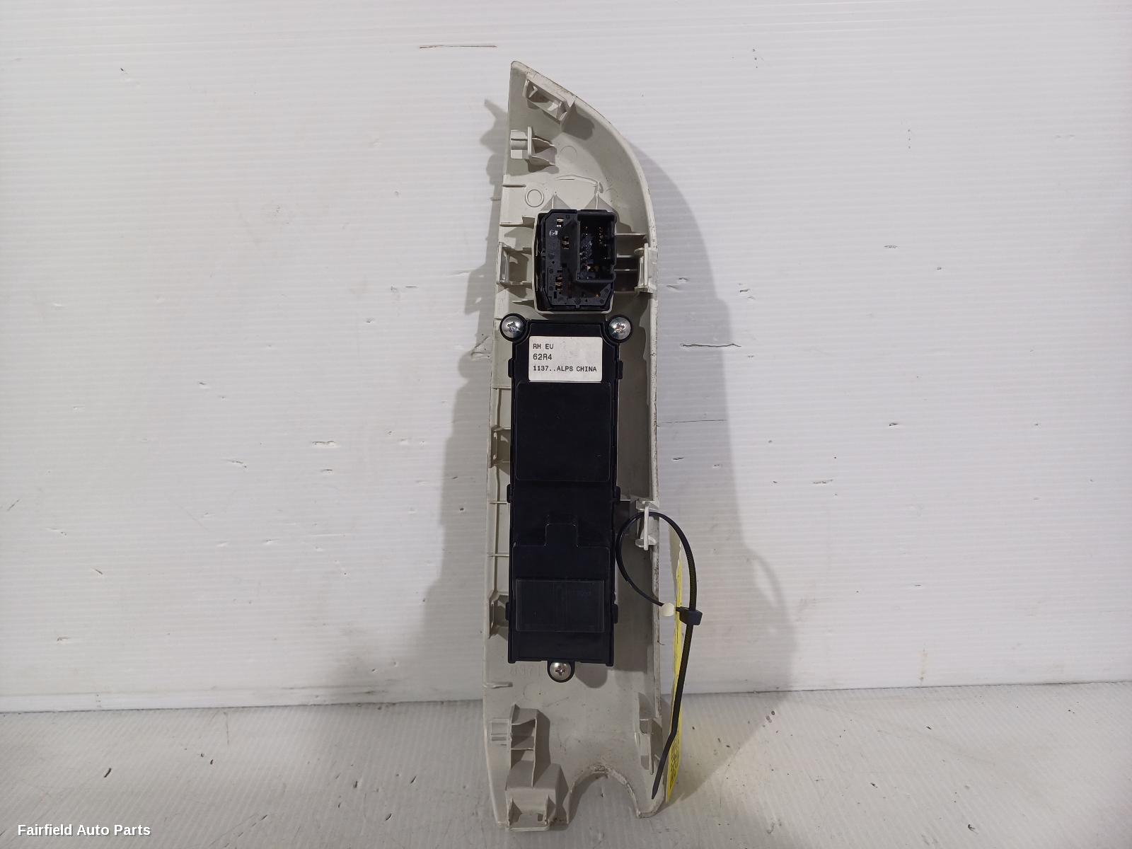 2016-2025 Suzuki Ignis Pwr Dr Wind Switch