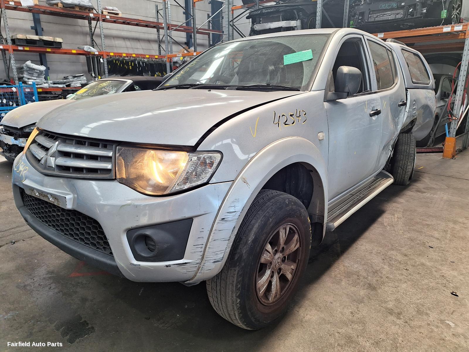 2006-2015 Mitsubishi Triton Axle