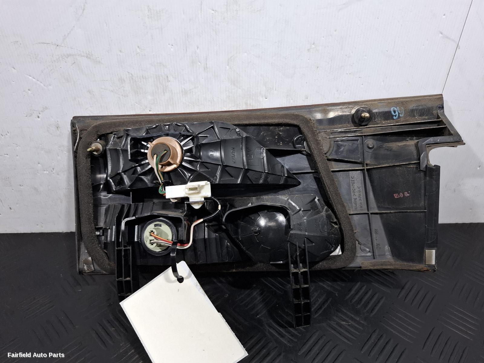 2003-2006 Toyota Estima Rear Garnish