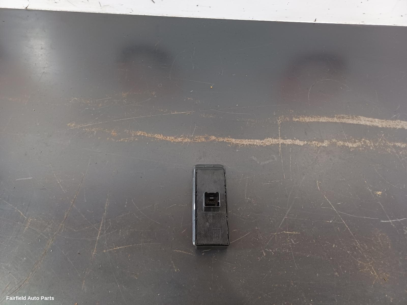 2010-2014 Volkswagen Polo Pwr Dr Wind Switch