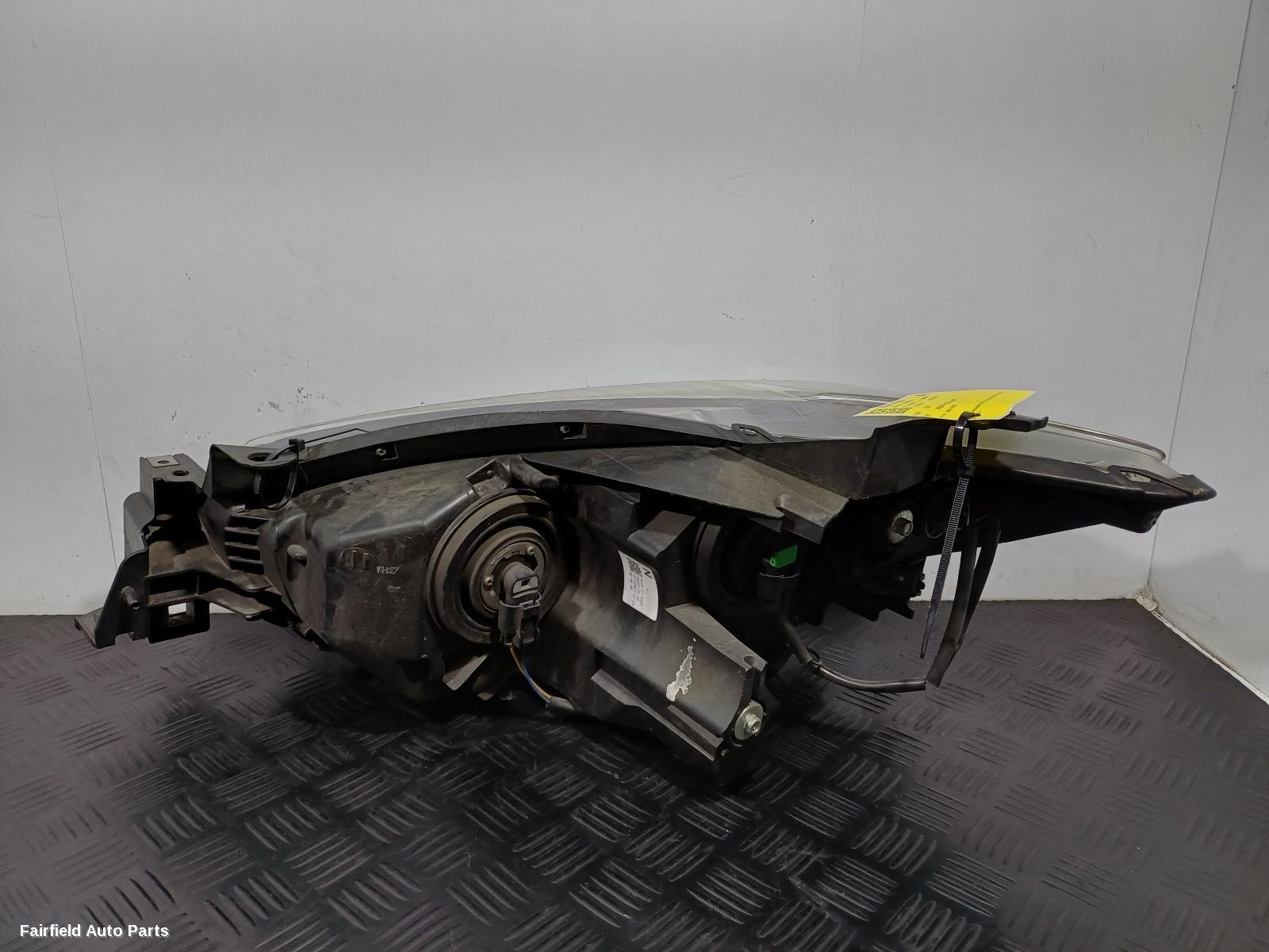 2012-2016 Mazda Cx5 Right Headlamp