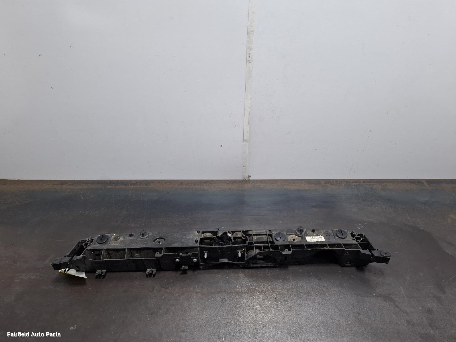 2014-2020 Renault Captur Radiator Support