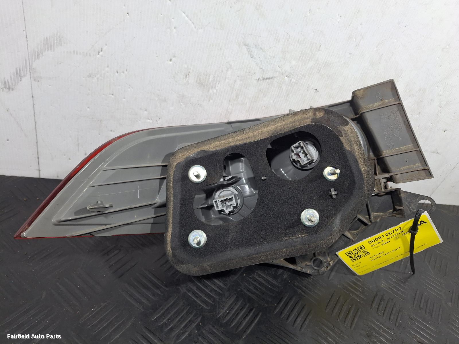 2008-2011 Honda Accord Right Taillight
