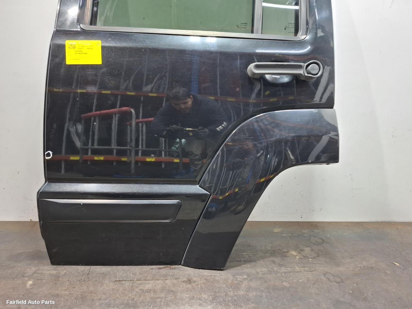 2008-2012 Jeep Cherokee Left Rear Door Sliding