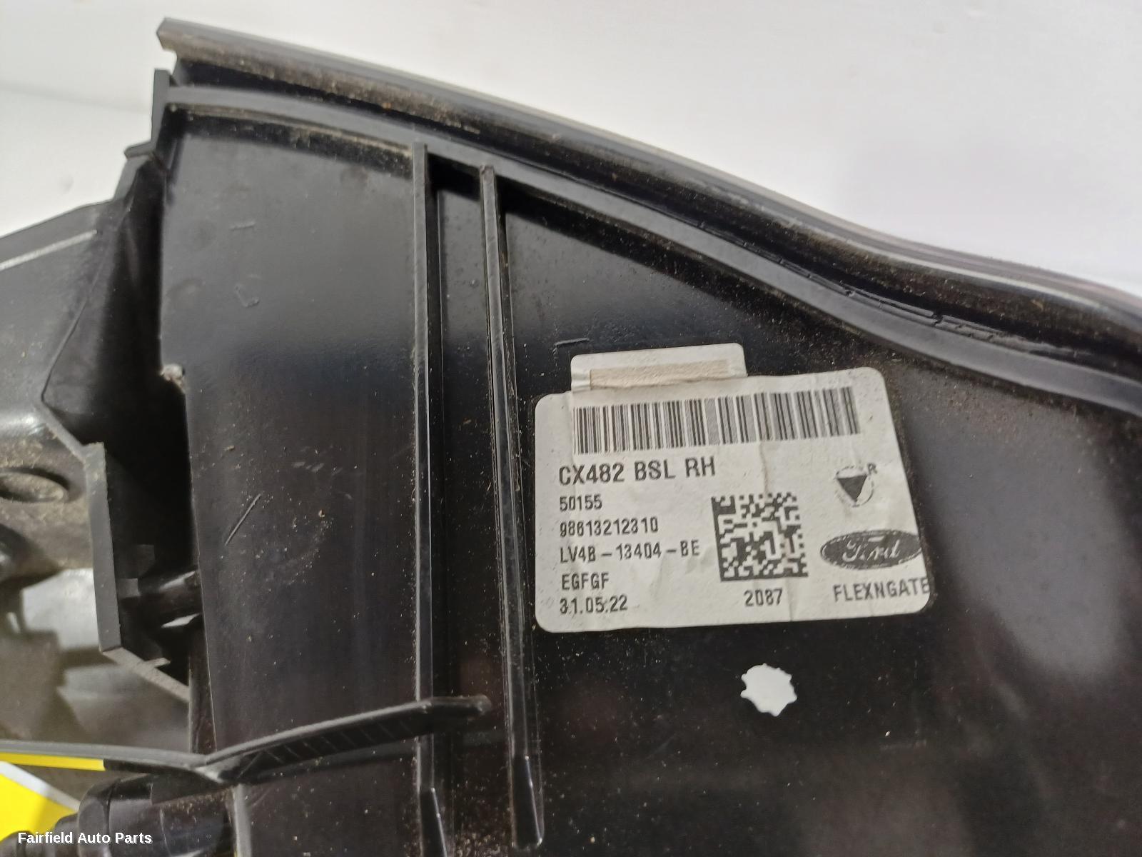 2020-2024 Ford Escape Right Taillight