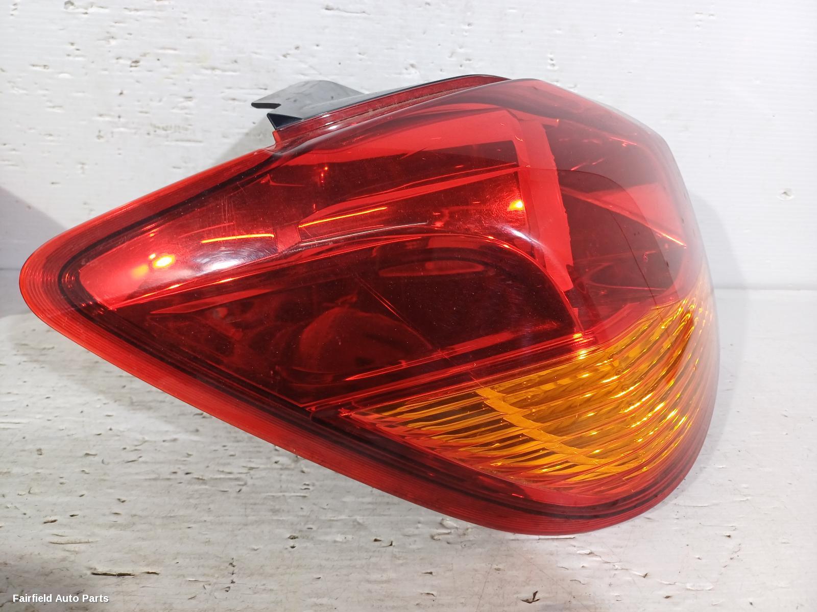 2010-2019 Mitsubishi Asx Left Taillight