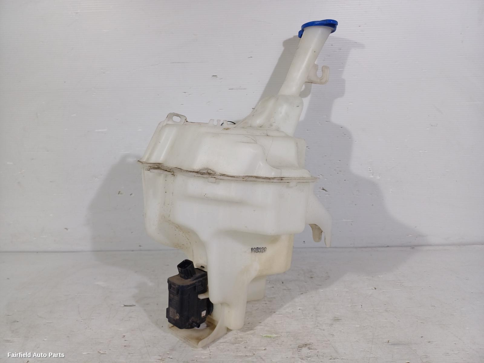 2011-2019 Hyundai Accent Washer Bottle