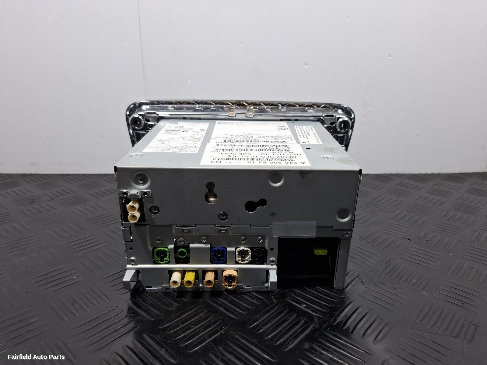 2013-2019 Mercedes Cla Class Radio Cd Dvd Sat Tv