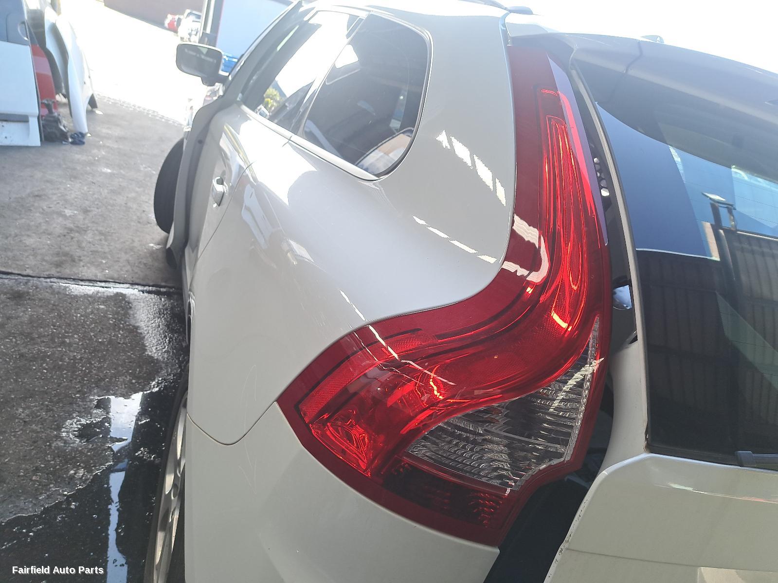 2009-2013 Volvo Xc60 Left Door Mirror