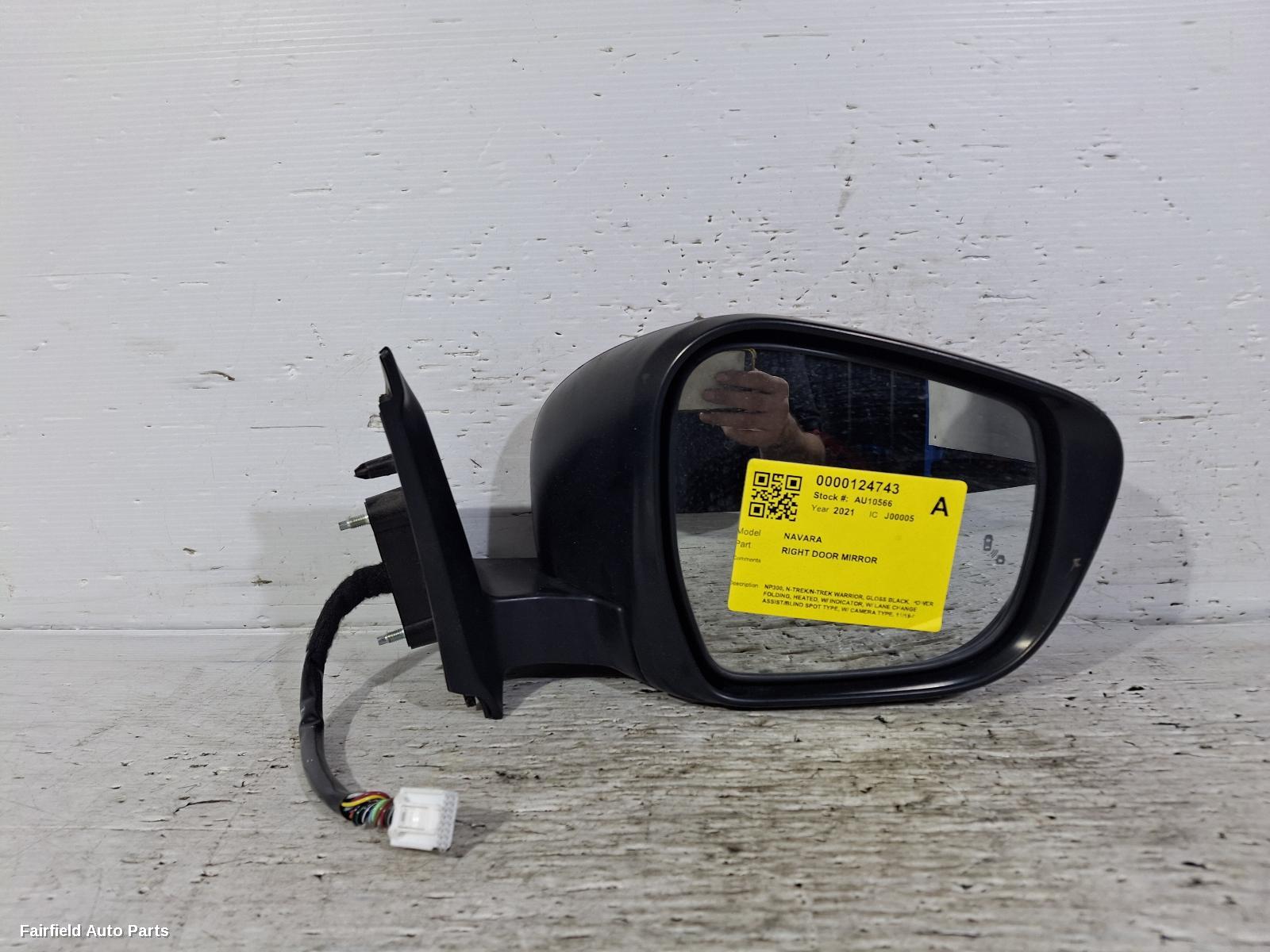 2019-2021 Nissan Navara Right Door Mirror