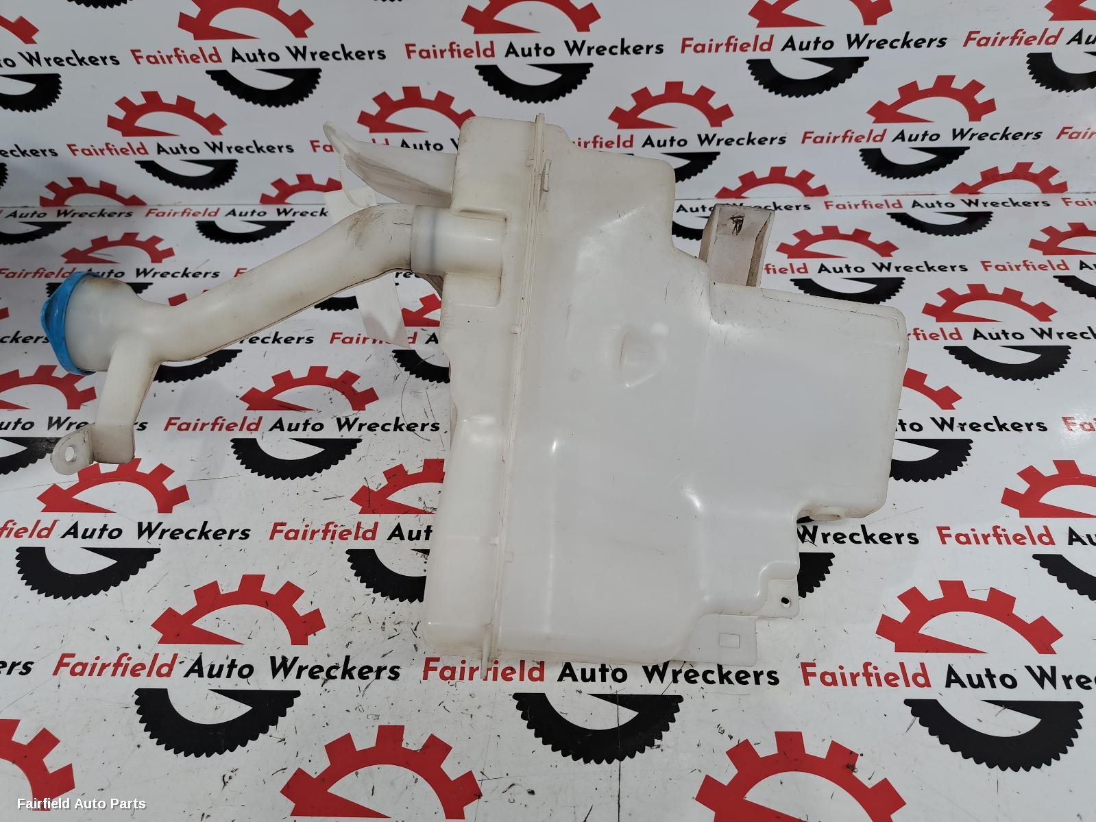 2012-2018 Suzuki Vitara Washer Bottle