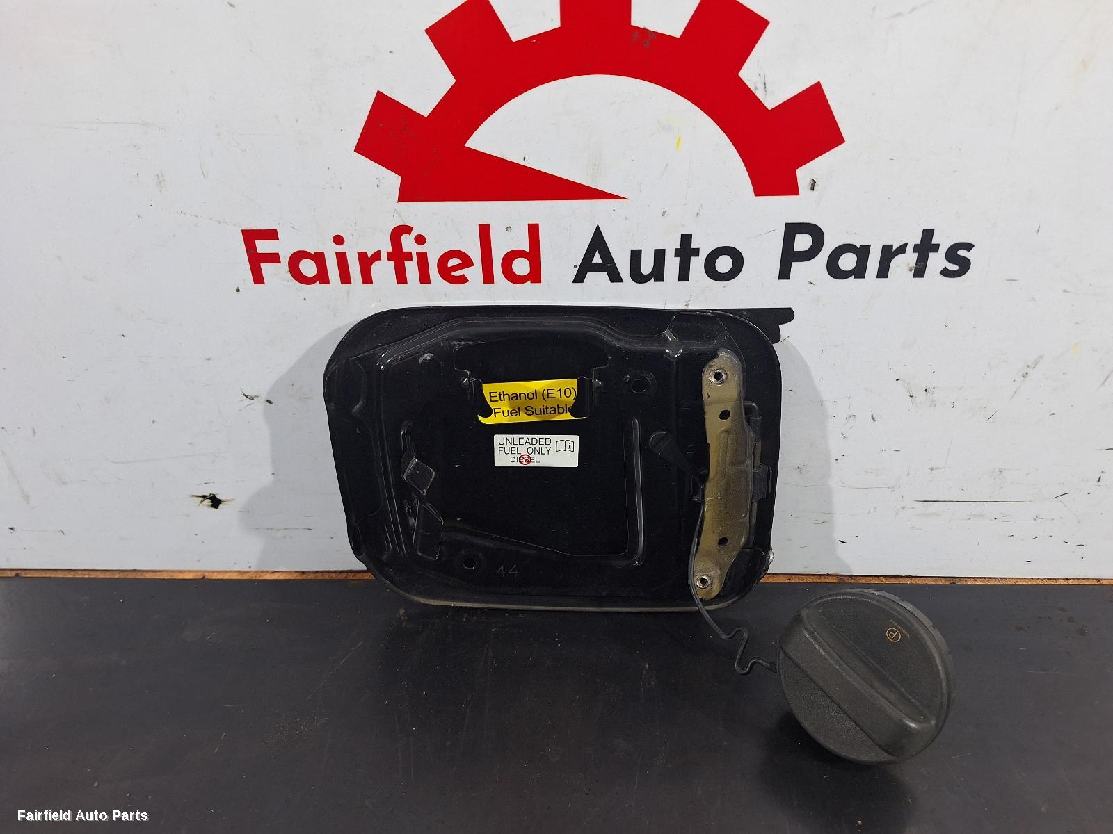 2013-2021 Toyota Kluger Fuel Door   Filler