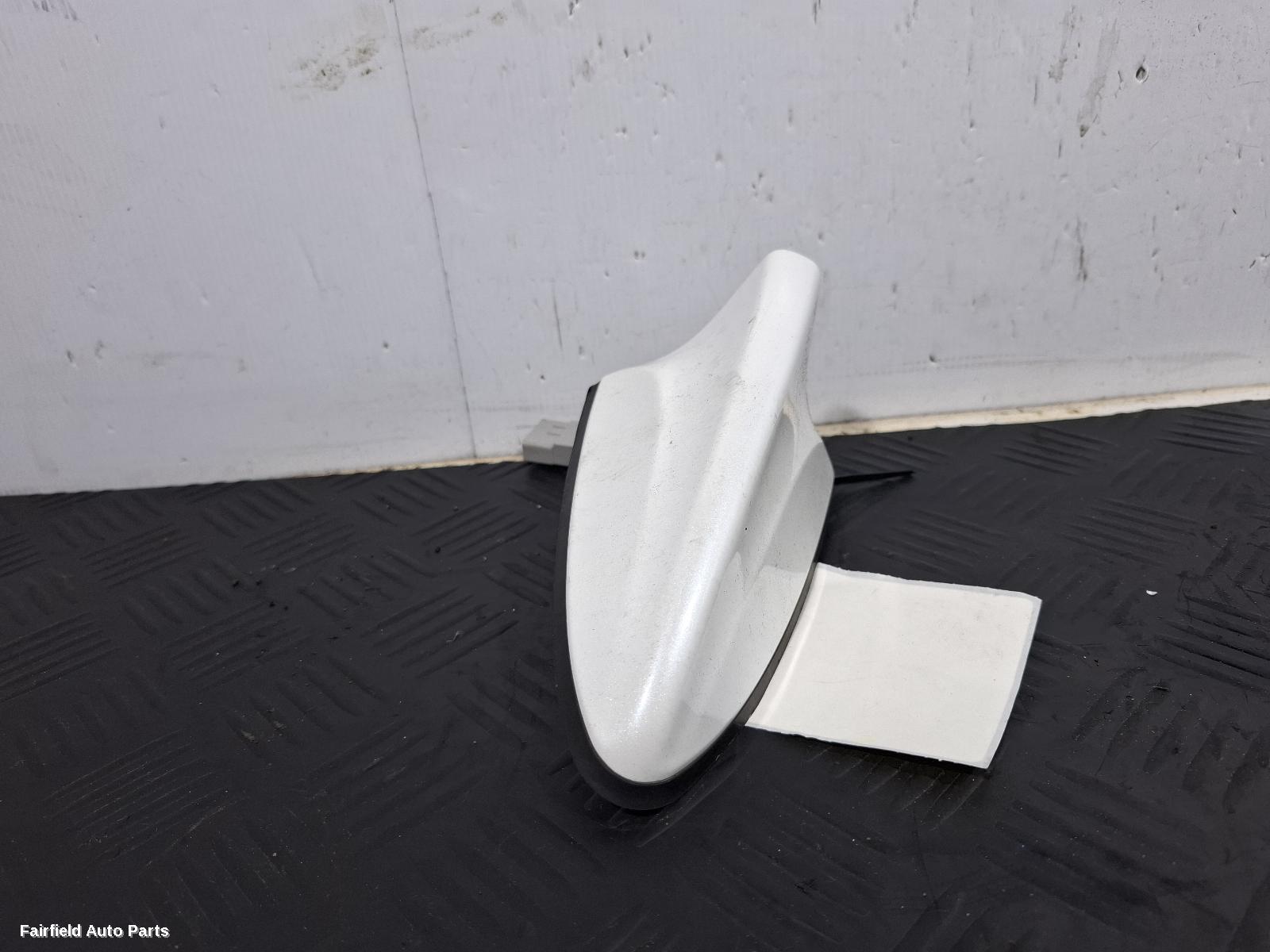 2014-2020 Kia Carnival/grand Carnival Antenna