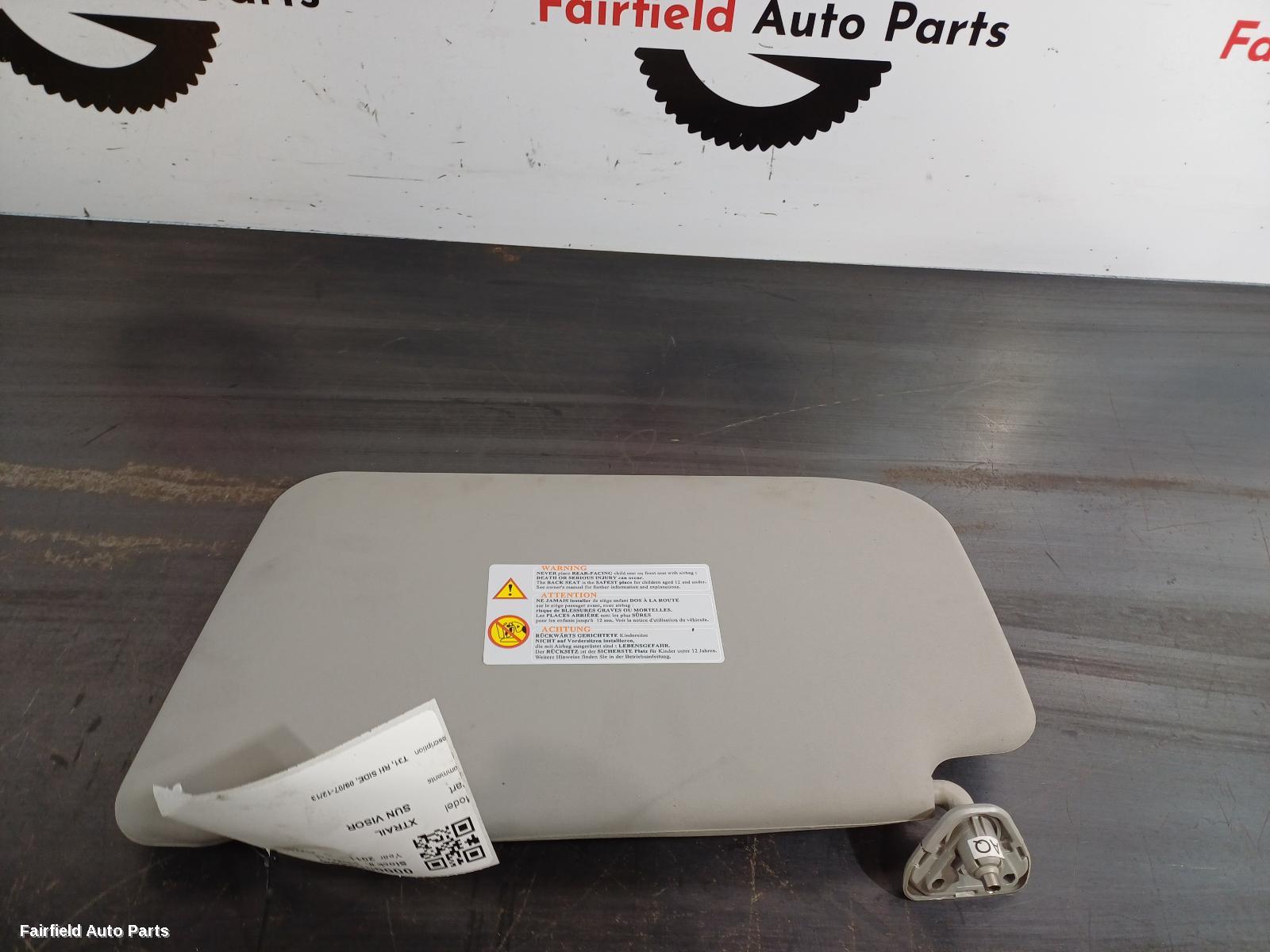2007-2013 Nissan Xtrail Sunvisor