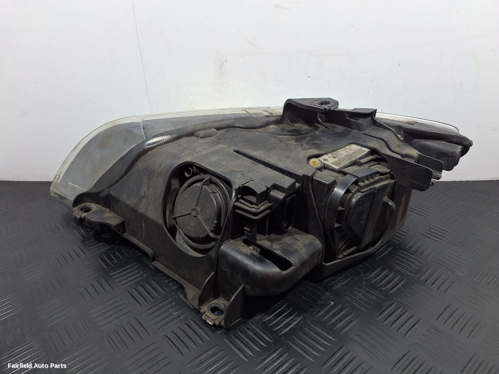 2006-2009 Audi Q7 Right Headlamp