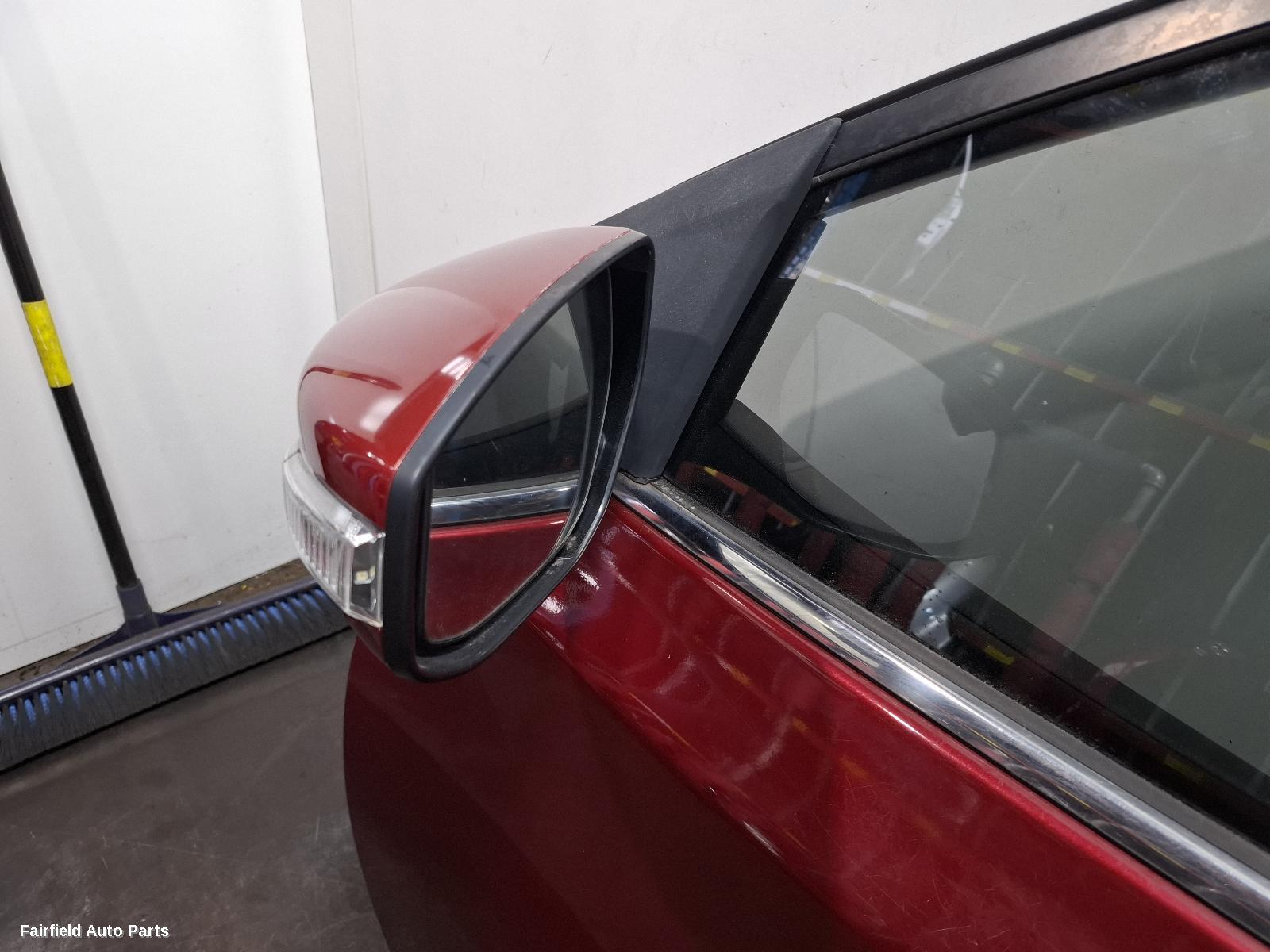 2012-2017 Nissan Pulsar Left Front Door