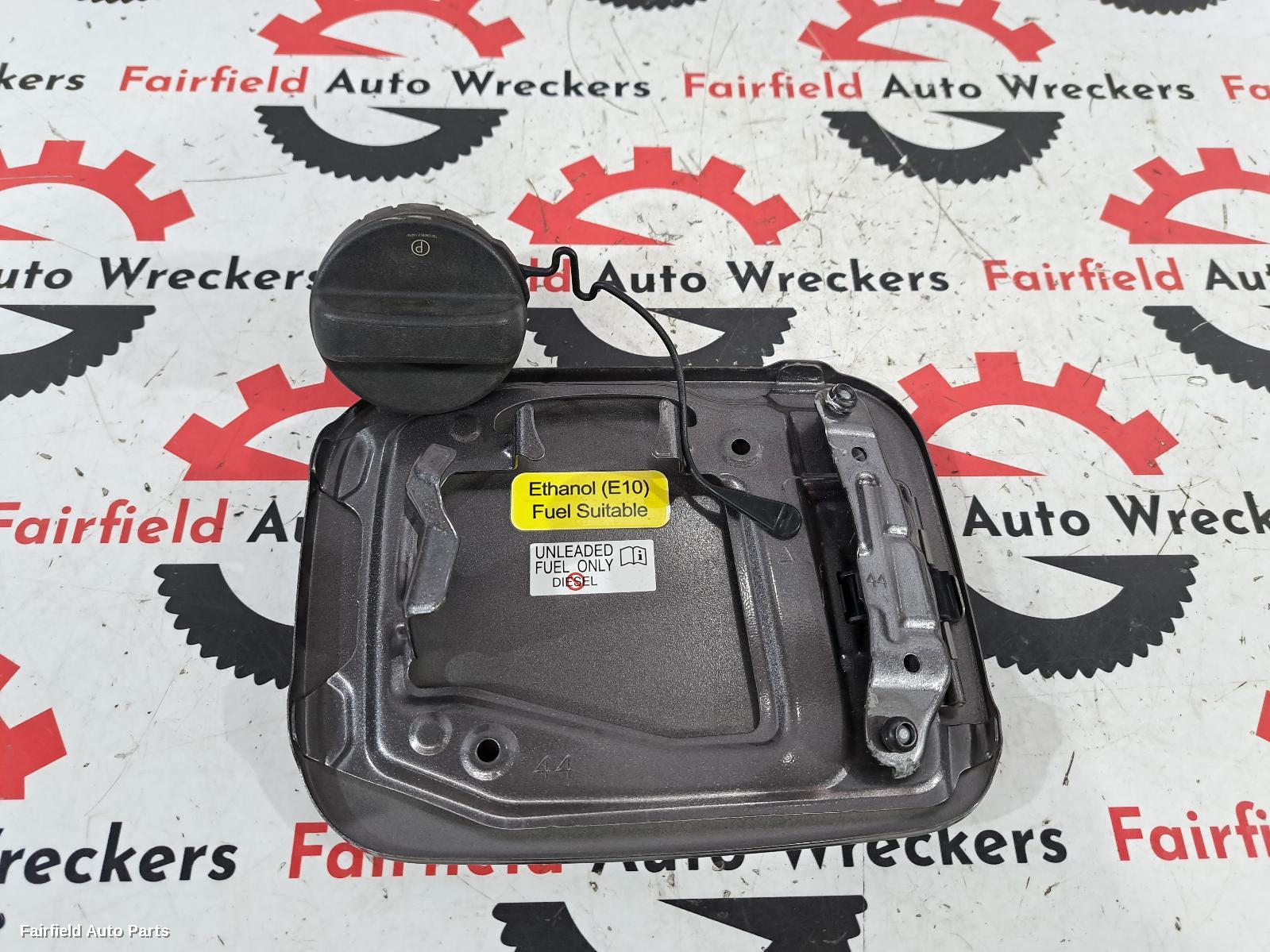 2013-2021 Toyota Kluger Fuel Door   Filler