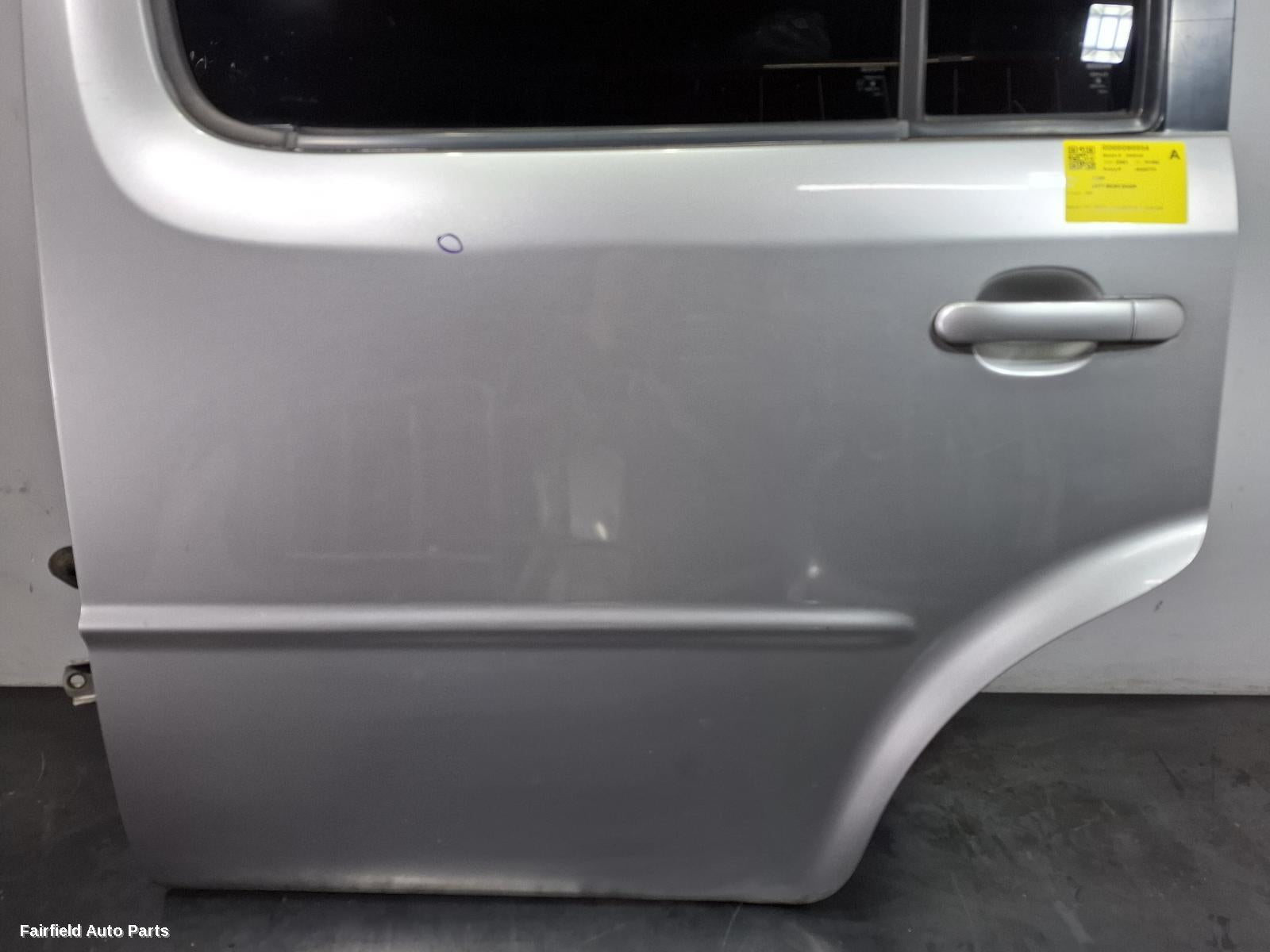 2002-2008 Nissan Cube Left Rear Door Sliding