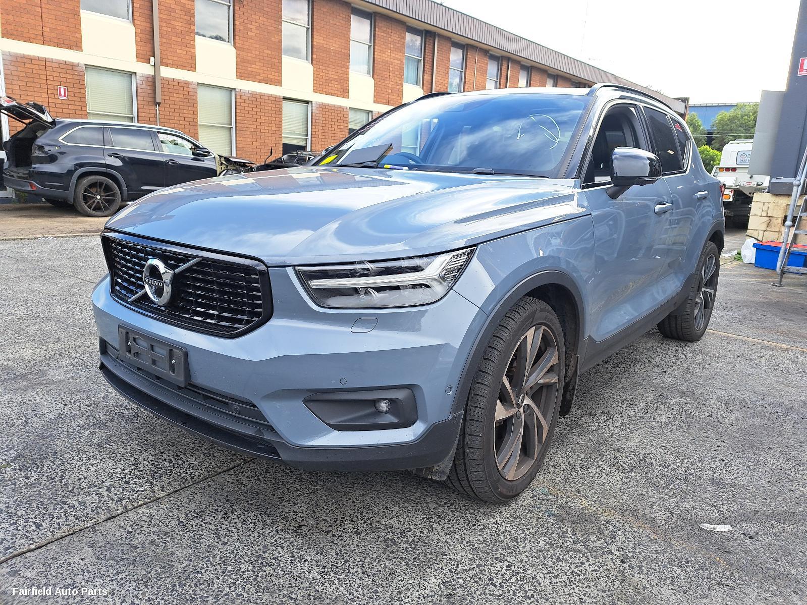 2018-2025 Volvo Xc40 Fuel Door   Filler