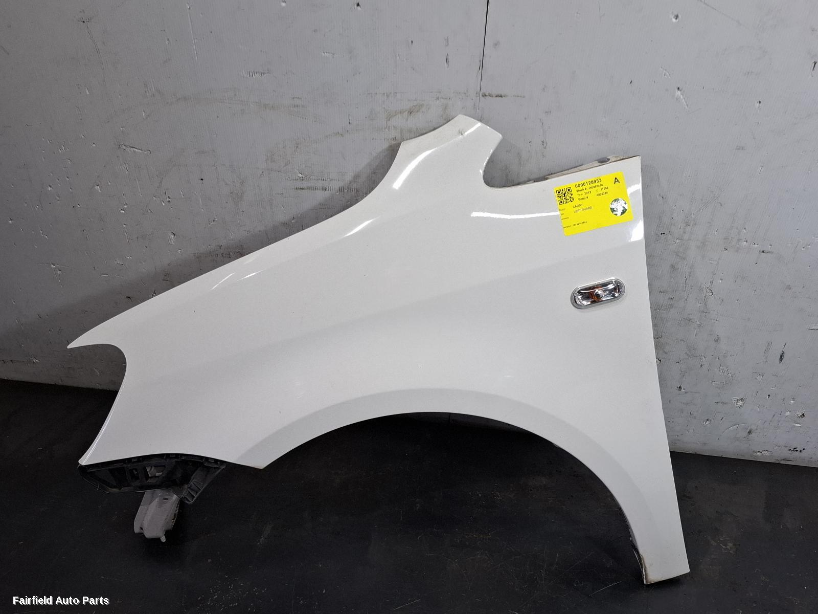 2010-2015 Volkswagen Caddy Left Guard