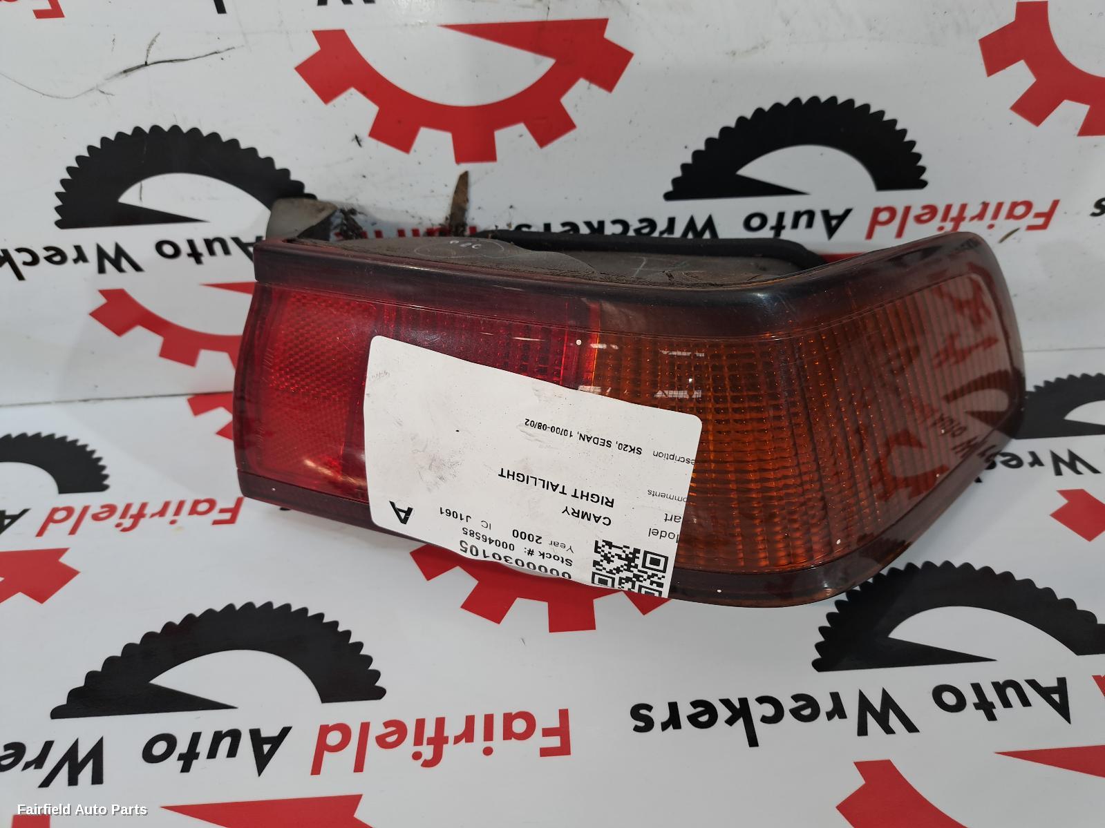 2000-2002 Toyota Camry Right Taillight