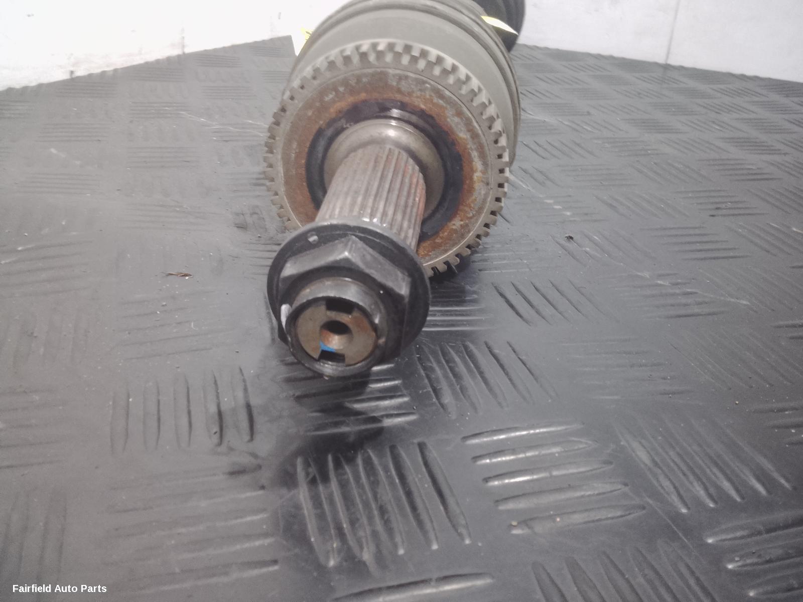 2011-2015 Hyundai I40 Left Driveshaft