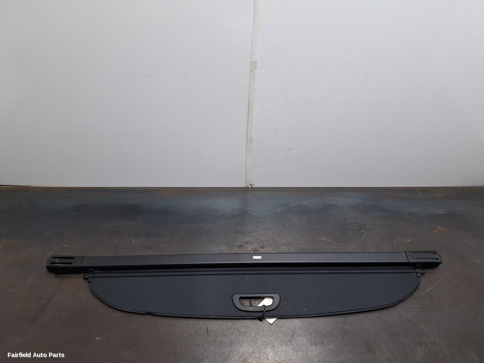 2017-2025 Ldv D90 Parcel Shelf Cargo Blind