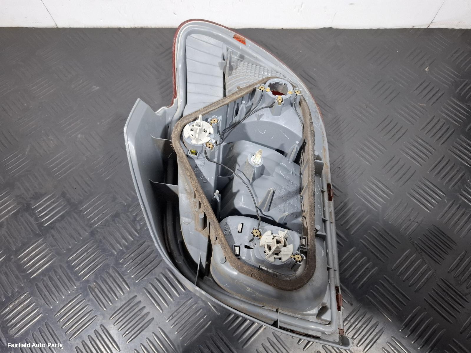 2002-2005 Toyota Echo Left Taillight