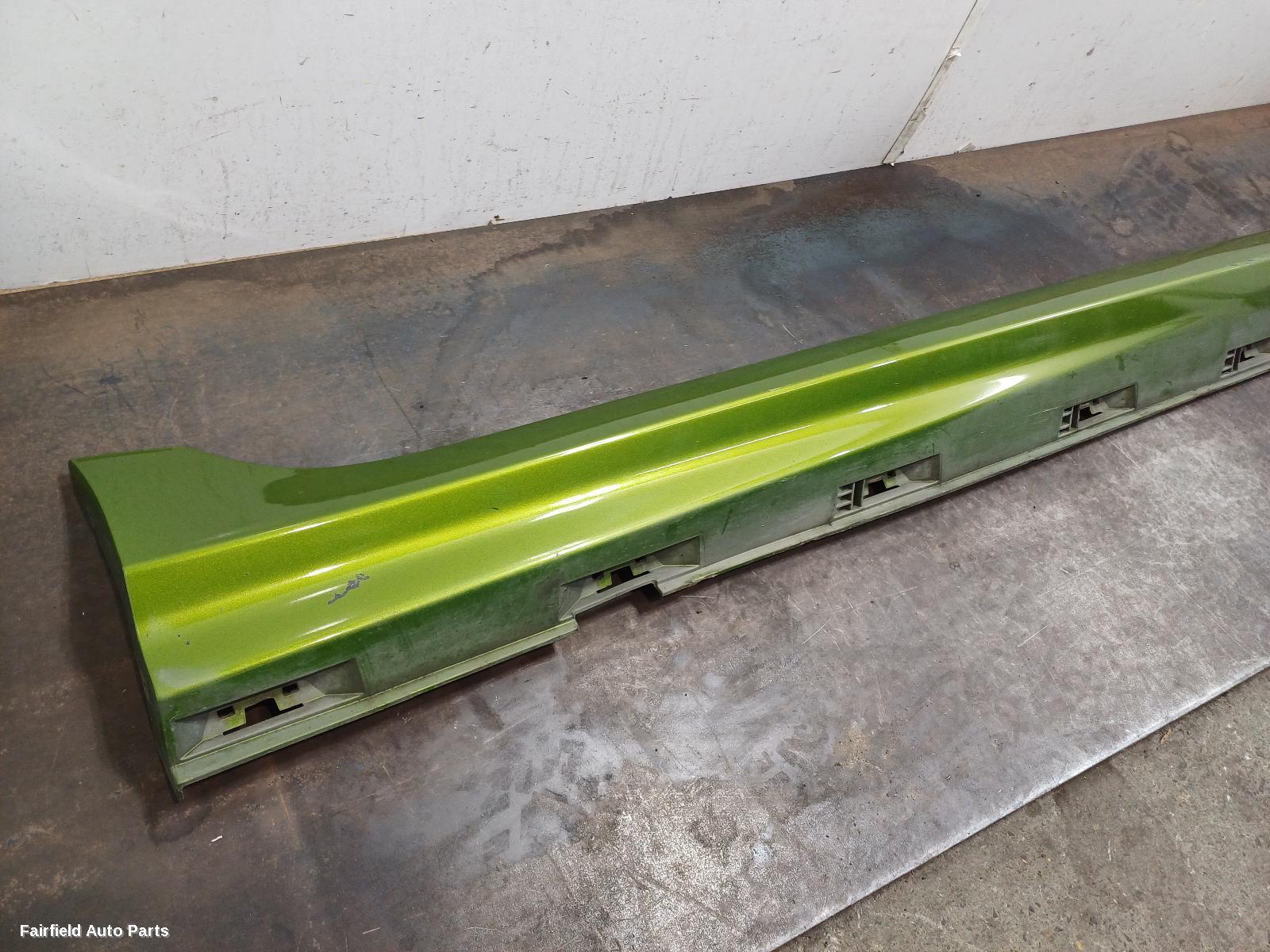 2006-2017 Holden Commodore Side Step Skirt