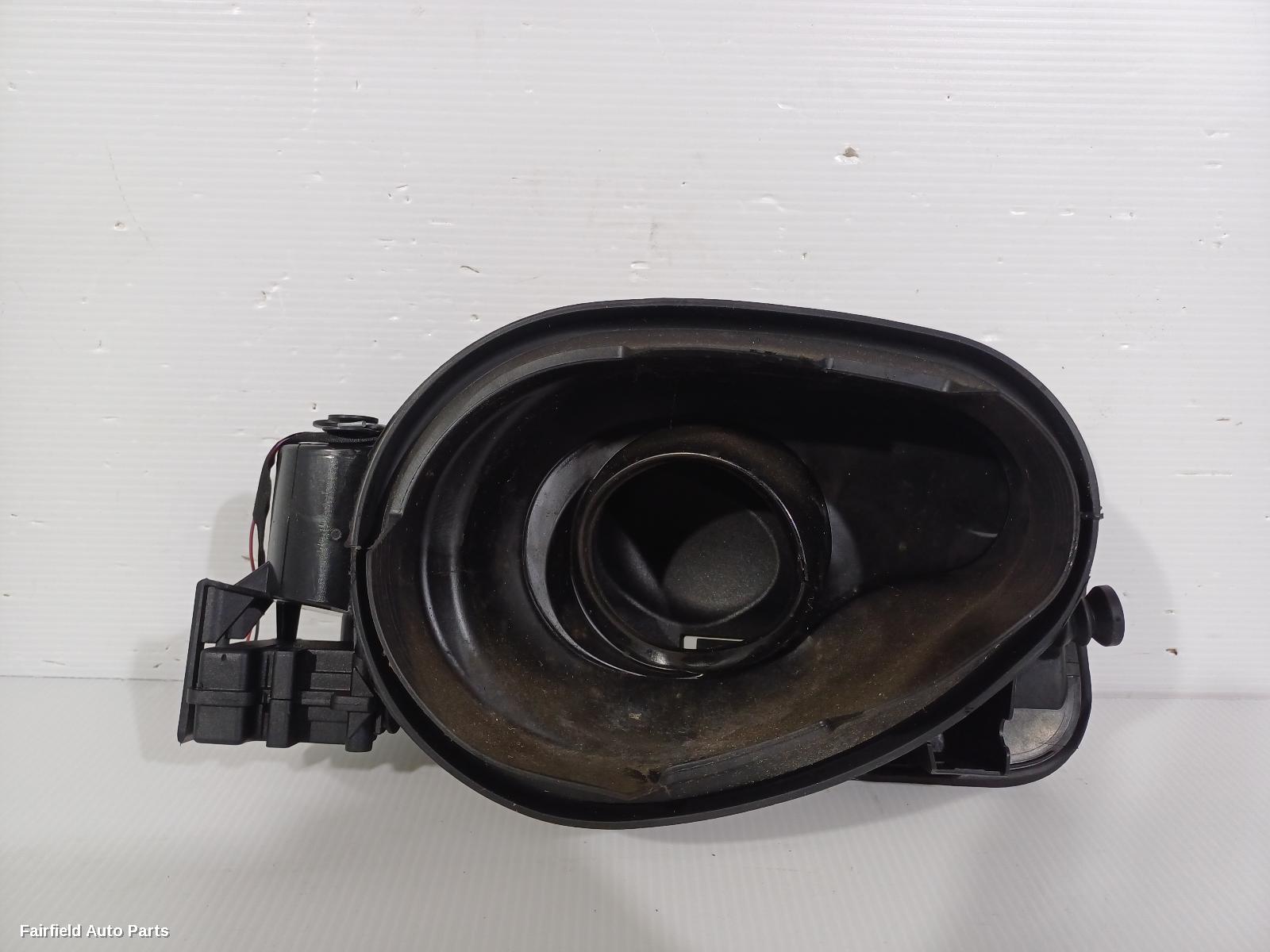 2011-2019 Bmw 3 Series Fuel Door   Filler