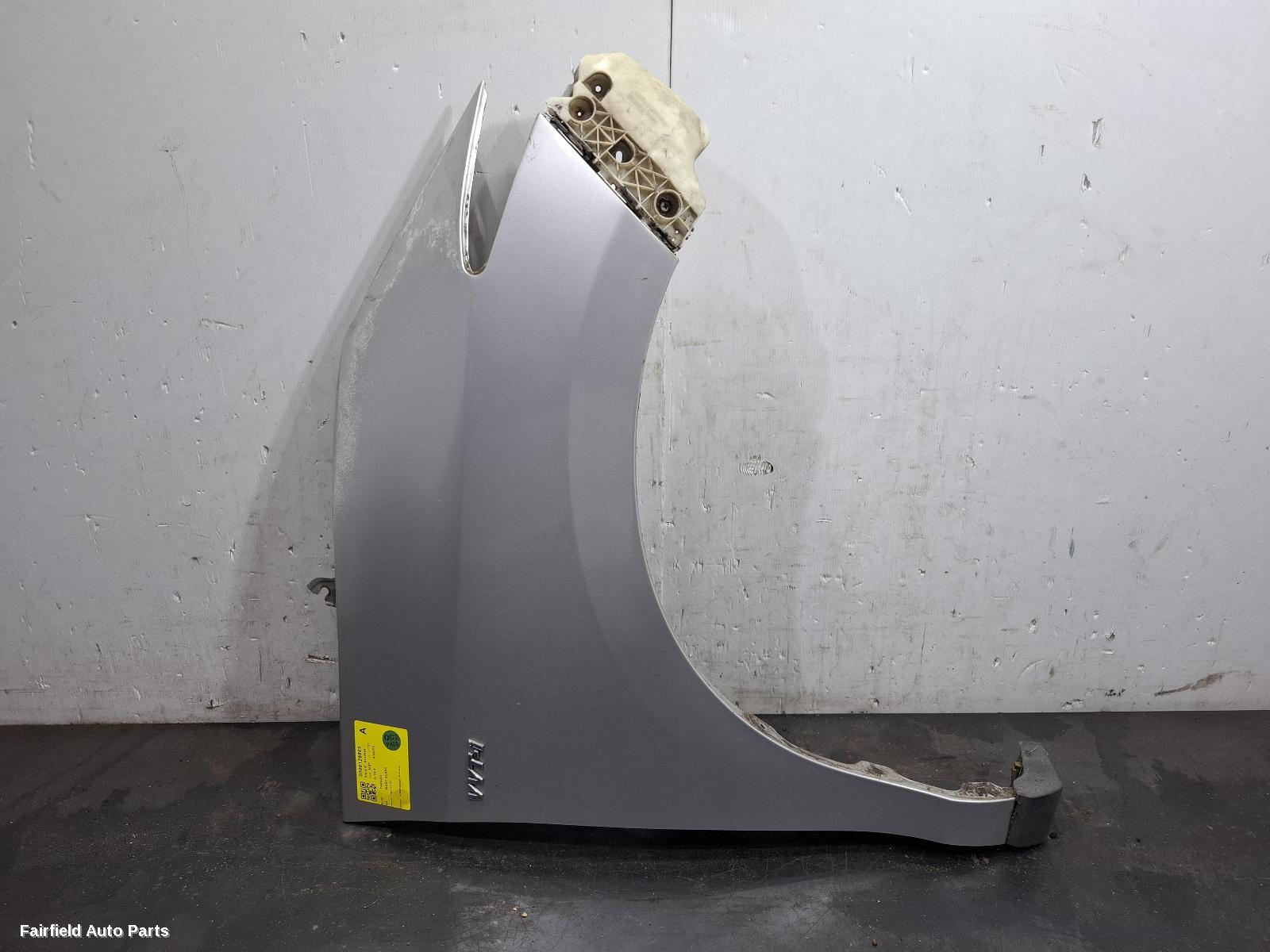 2006-2020 Toyota Tarago Right Guard