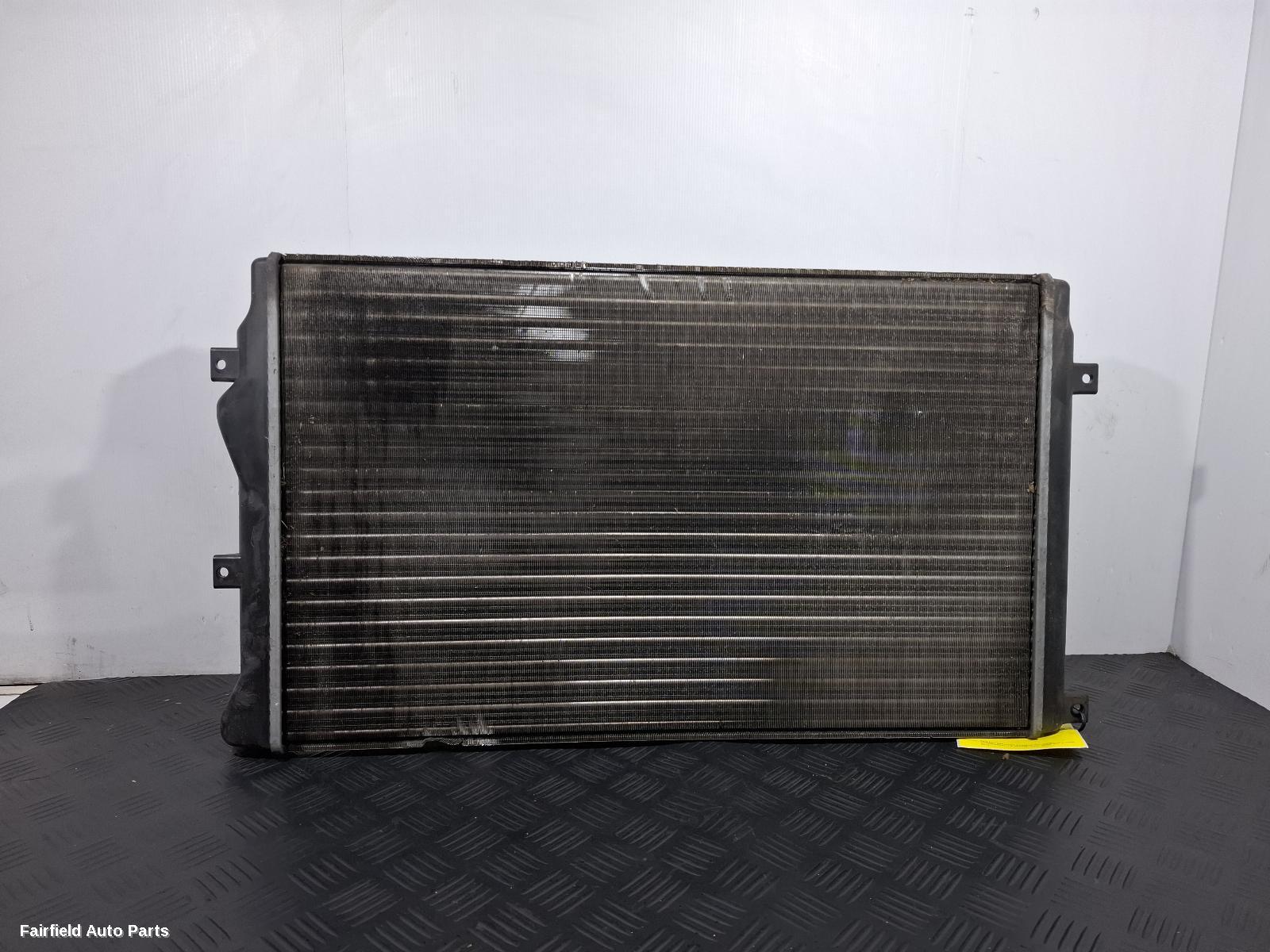 2008-2013 Volkswagen Golf Radiator