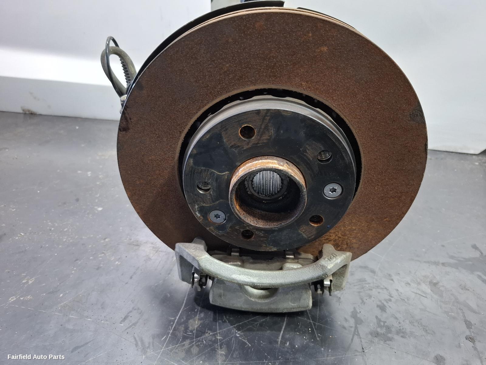2020-2026 Nissan Juke Left Front Hub Assembly