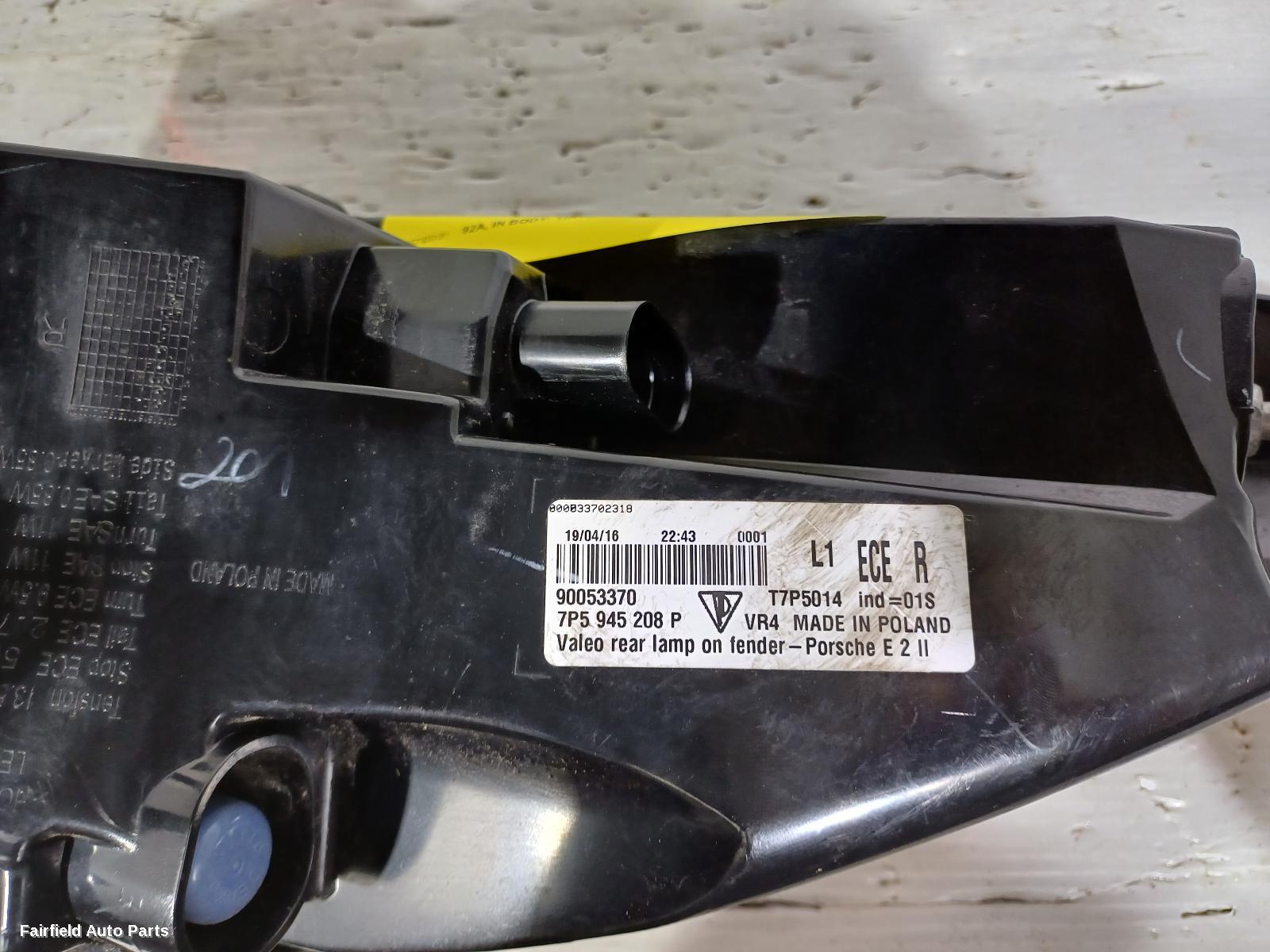 2014-2018 Porsche Cayenne Right Taillight