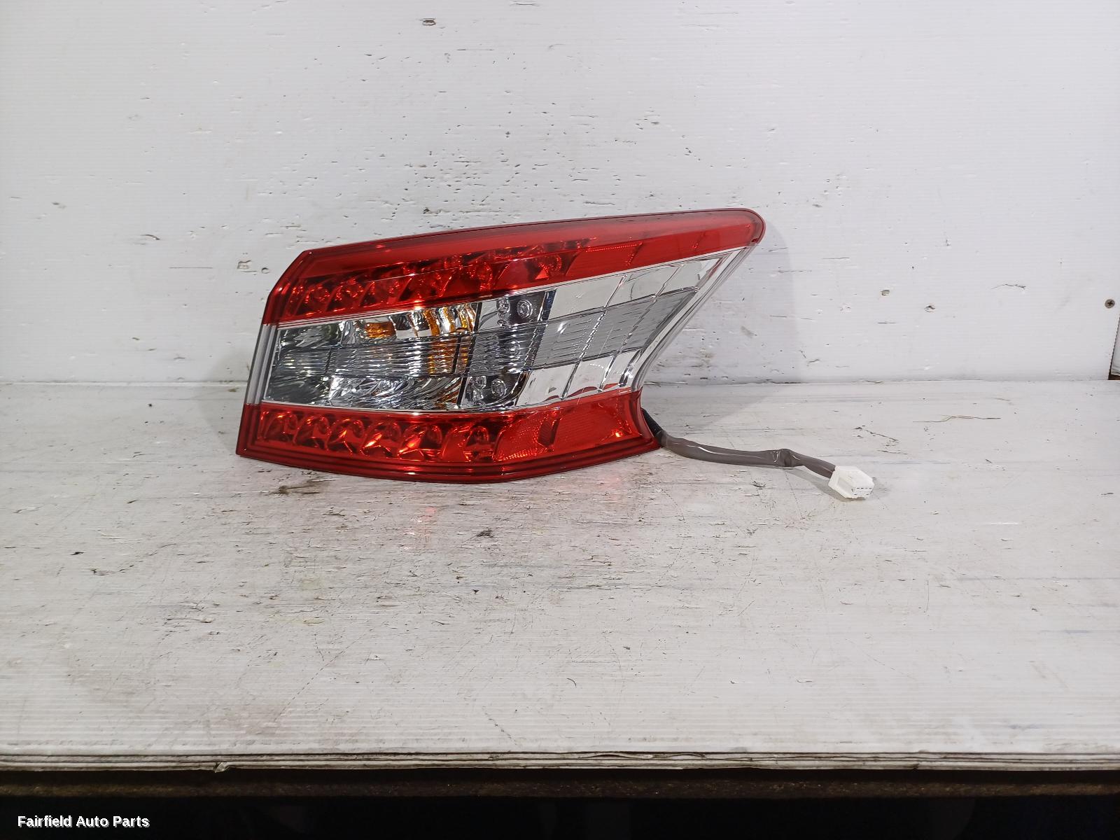 2012-2017 Nissan Pulsar Right Taillight