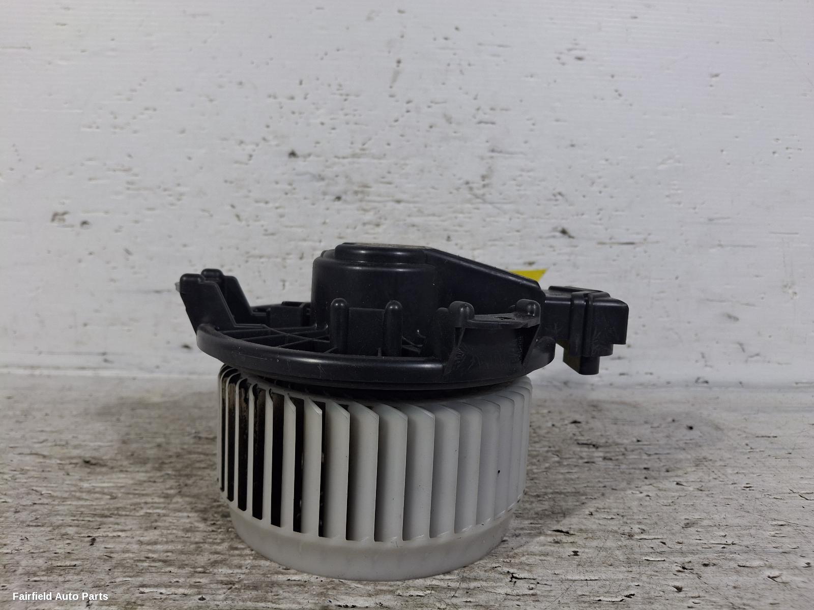 2005-2016 Toyota Yaris Heater Fan Motor